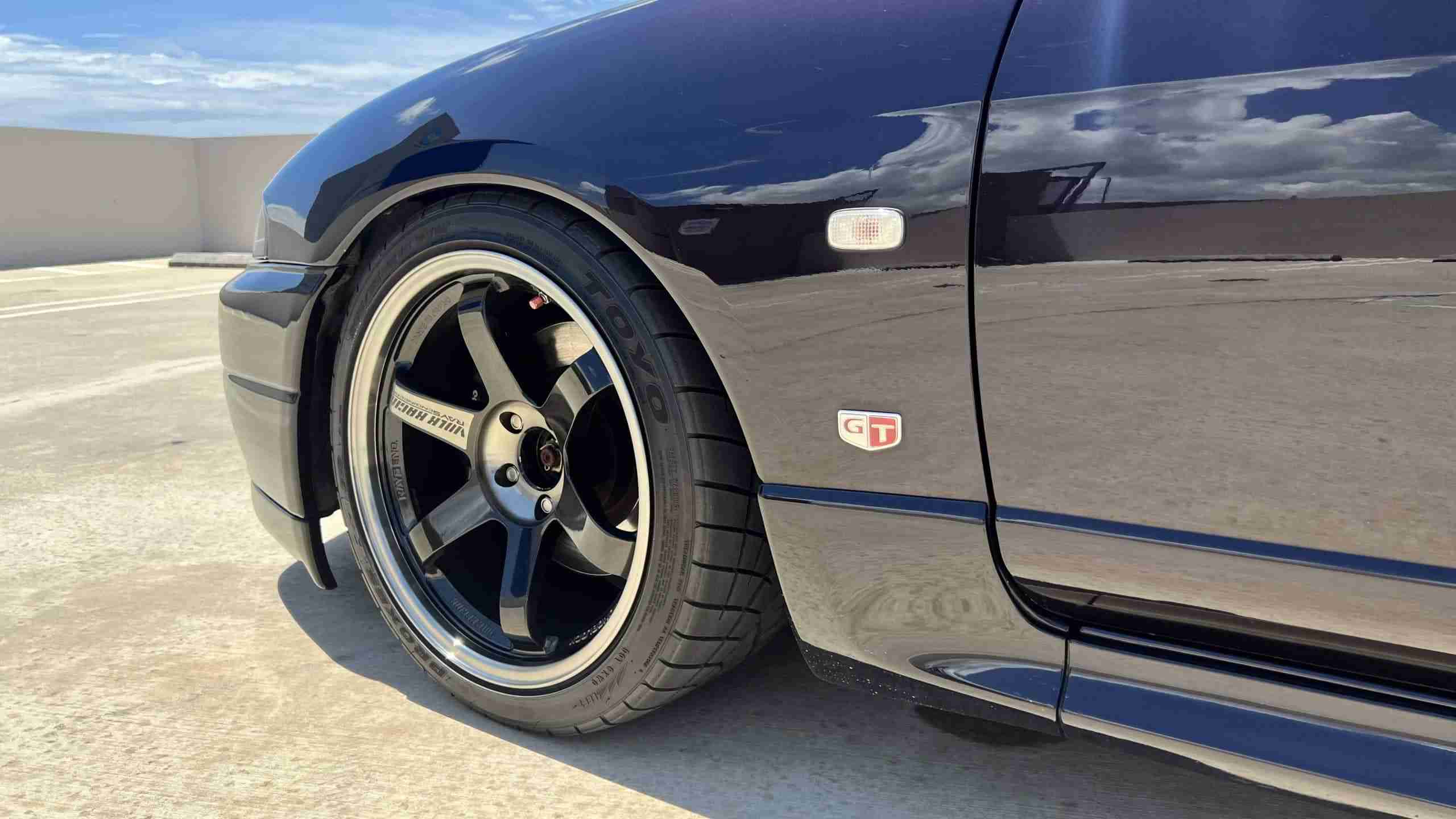1997 Nissan Skyline GTR V-Spec R33 1 of 118 Midnight purple VSPEC – Low Miles – OEM+ Modified full