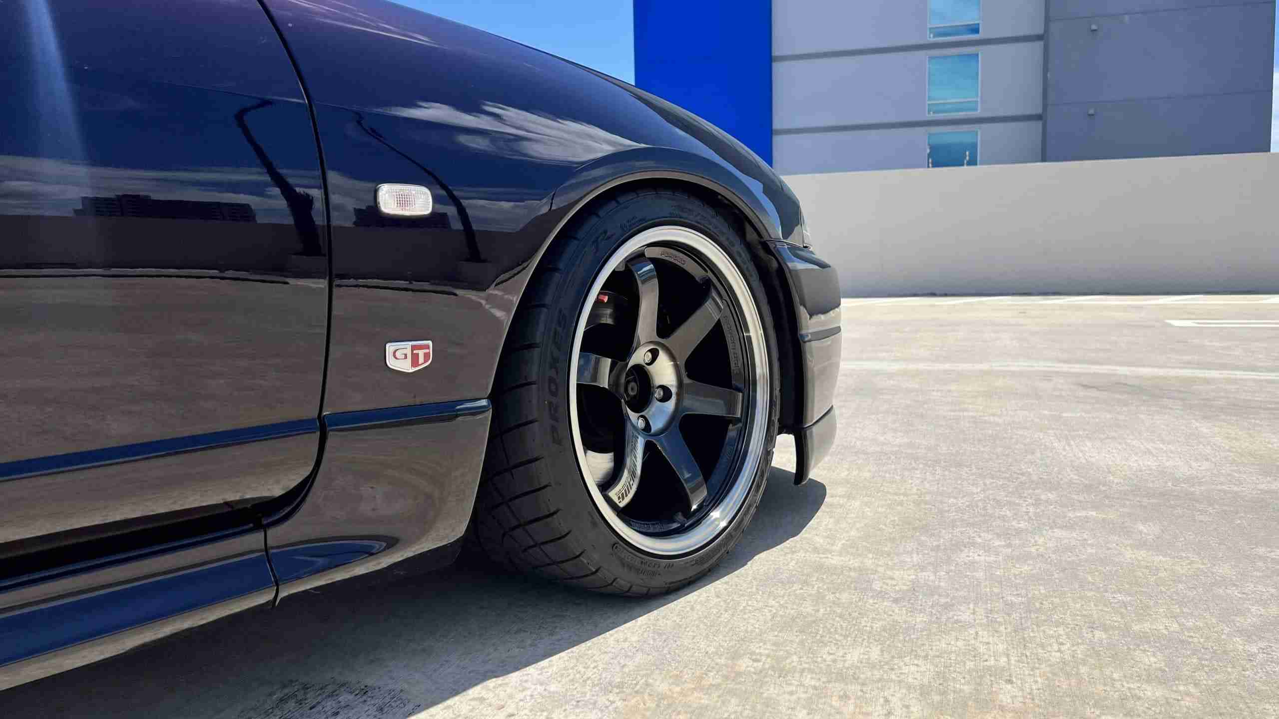 1997 Nissan Skyline GTR V-Spec R33 1 of 118 Midnight purple VSPEC – Low Miles – OEM+ Modified full