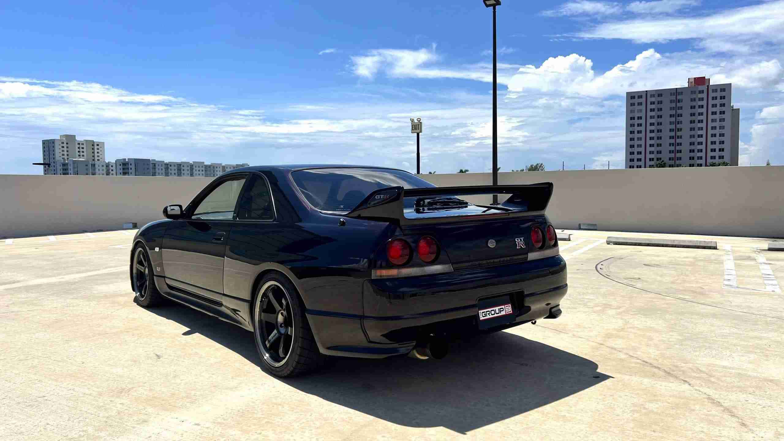 1997 Nissan Skyline GTR V-Spec R33 1 of 118 Midnight purple VSPEC – Low Miles – OEM+ Modified full