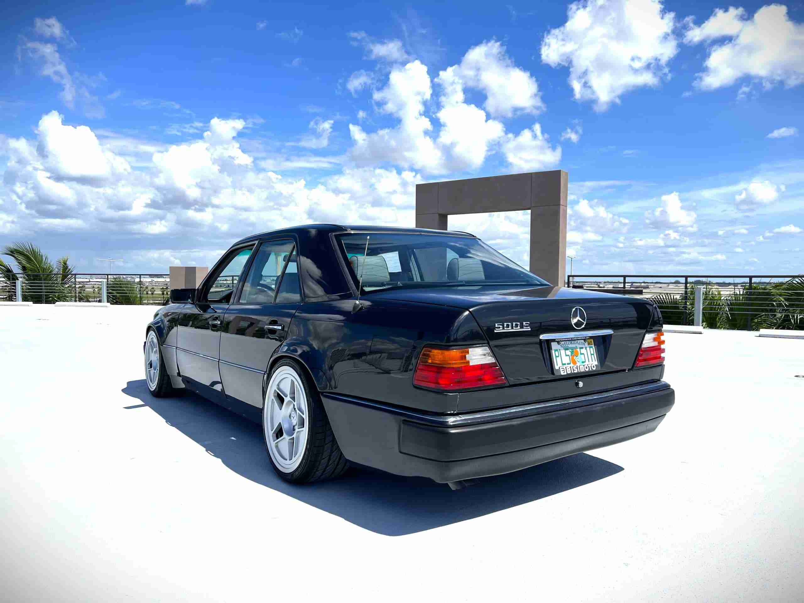 1991 Mercedes-Benz 500E full