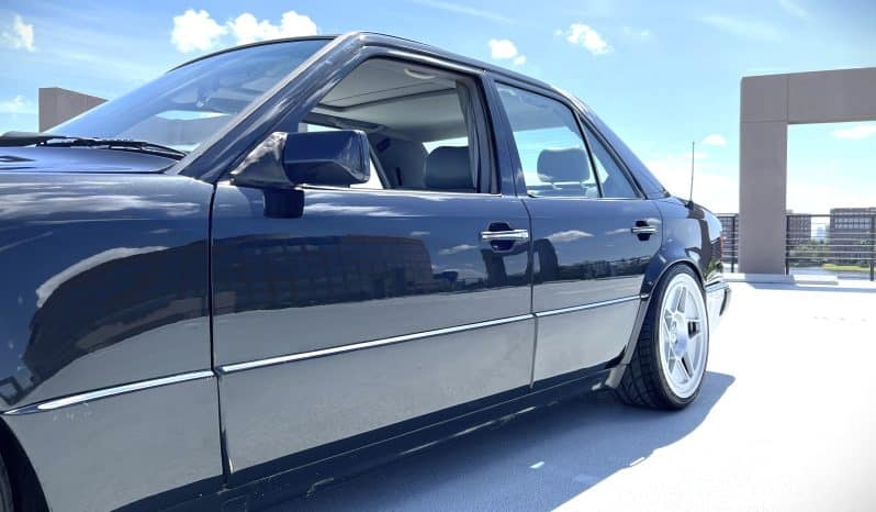 
 1991 Mercedes-Benz 500E full									