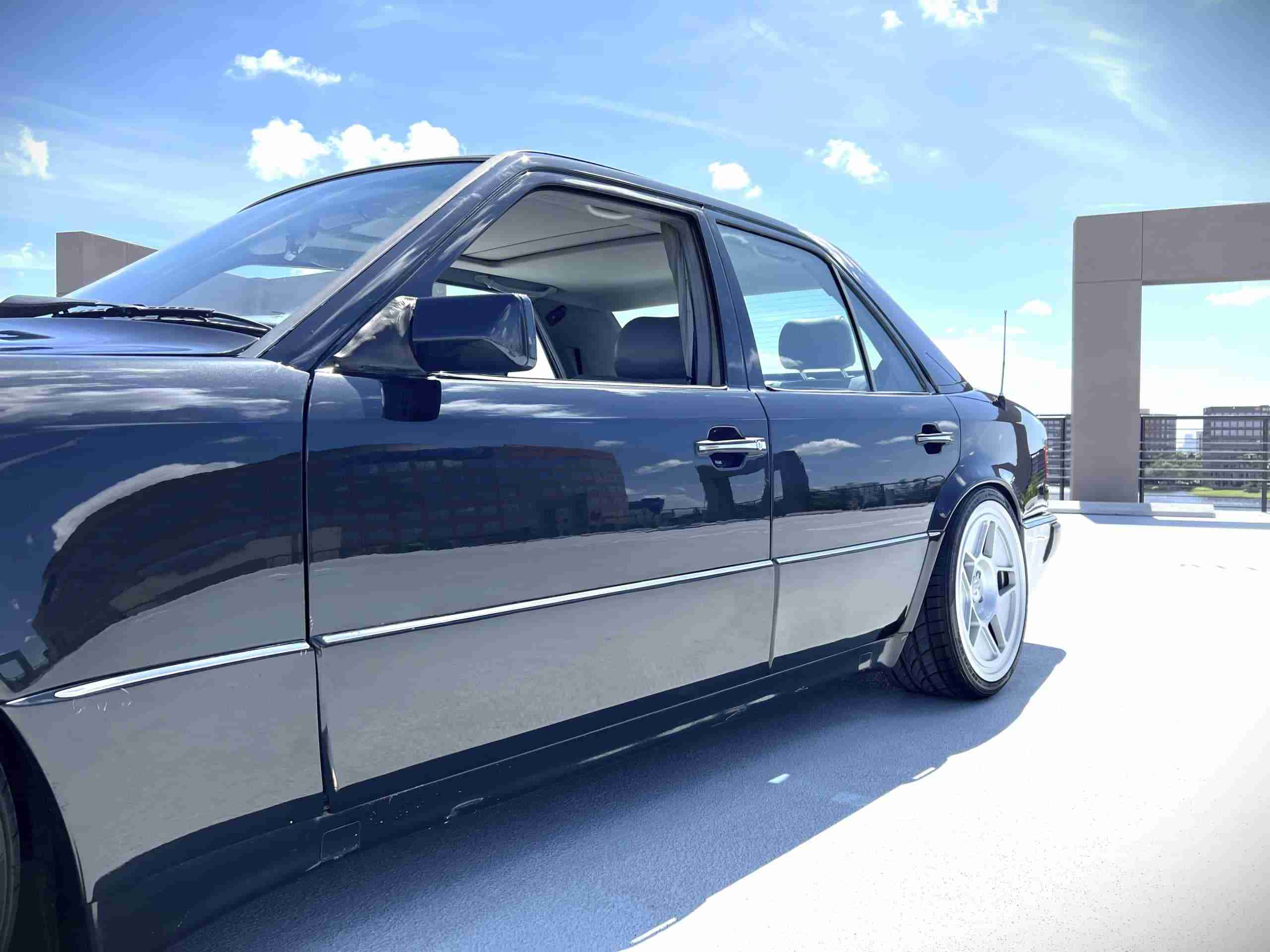 1991 Mercedes-Benz 500E full