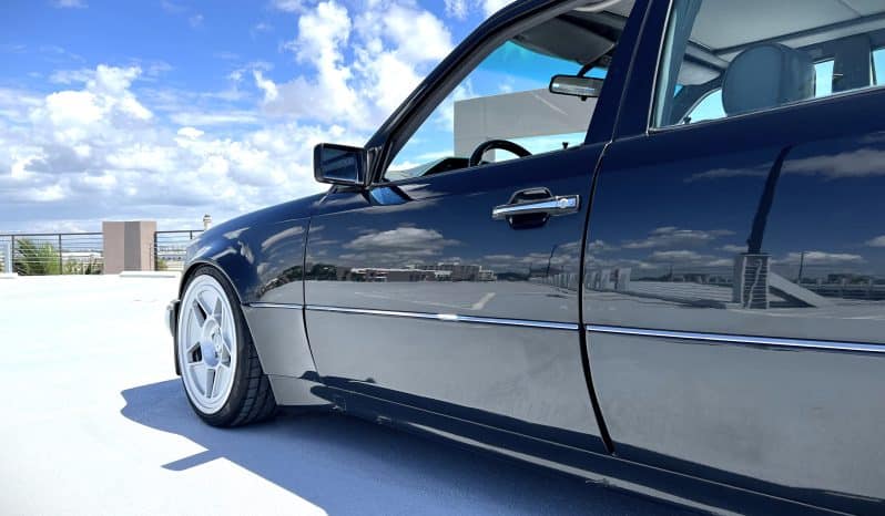 
 1991 Mercedes-Benz 500E full									