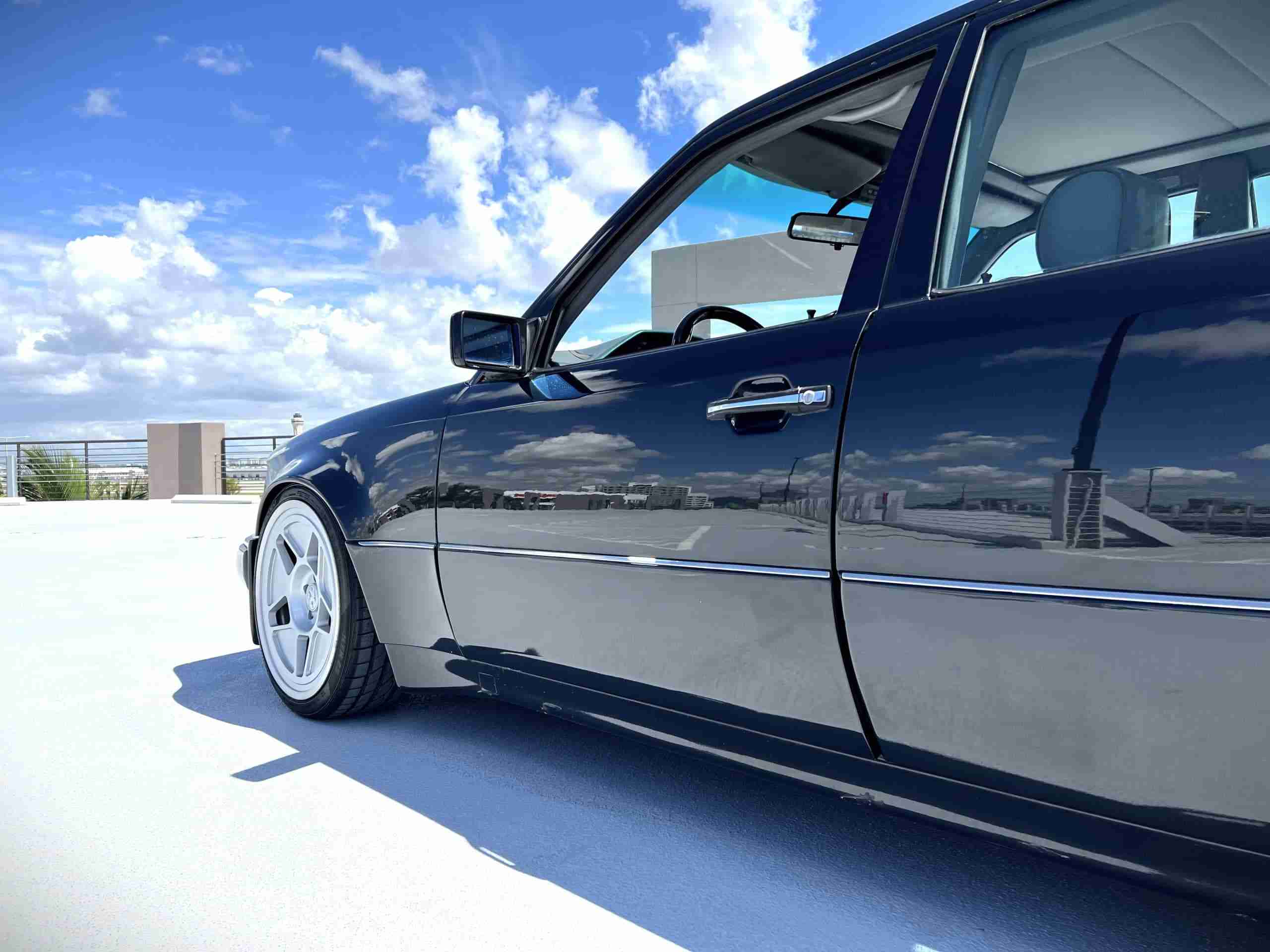 1991 Mercedes-Benz 500E full