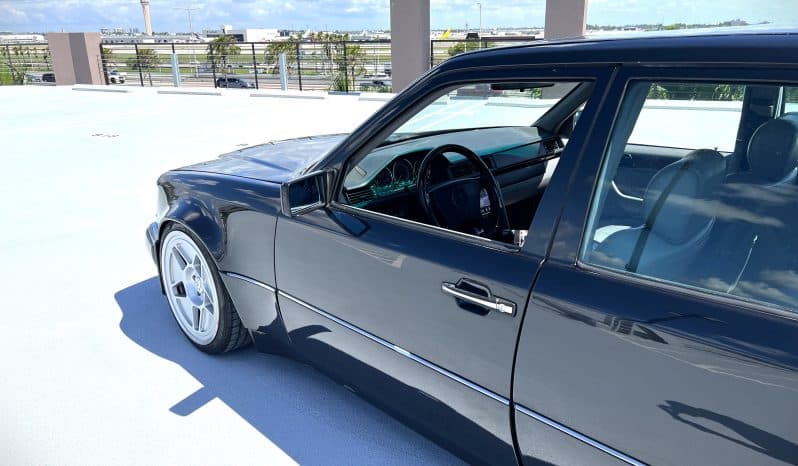 
 1991 Mercedes-Benz 500E full									