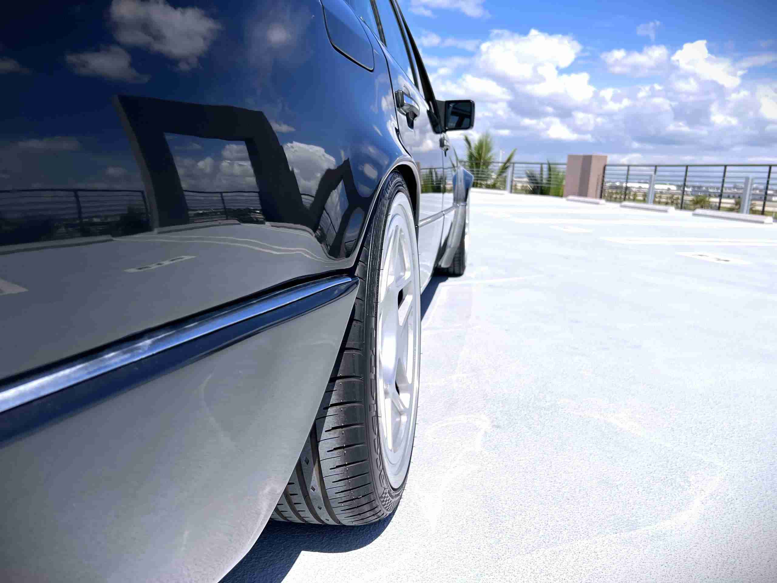 1991 Mercedes-Benz 500E full