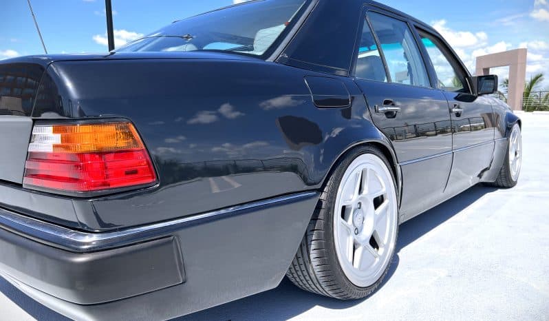 
 1991 Mercedes-Benz 500E full									