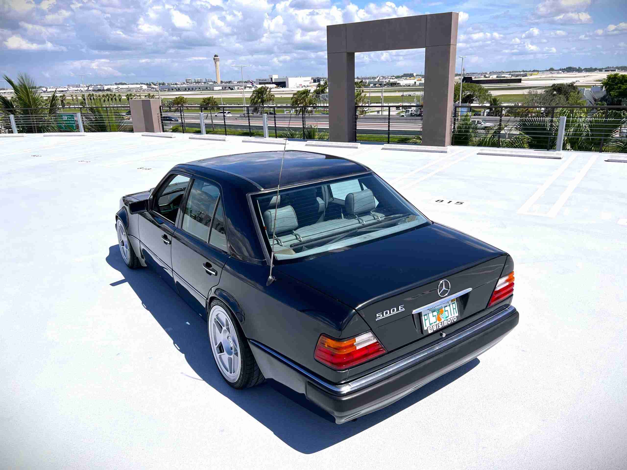 1991 Mercedes-Benz 500E full