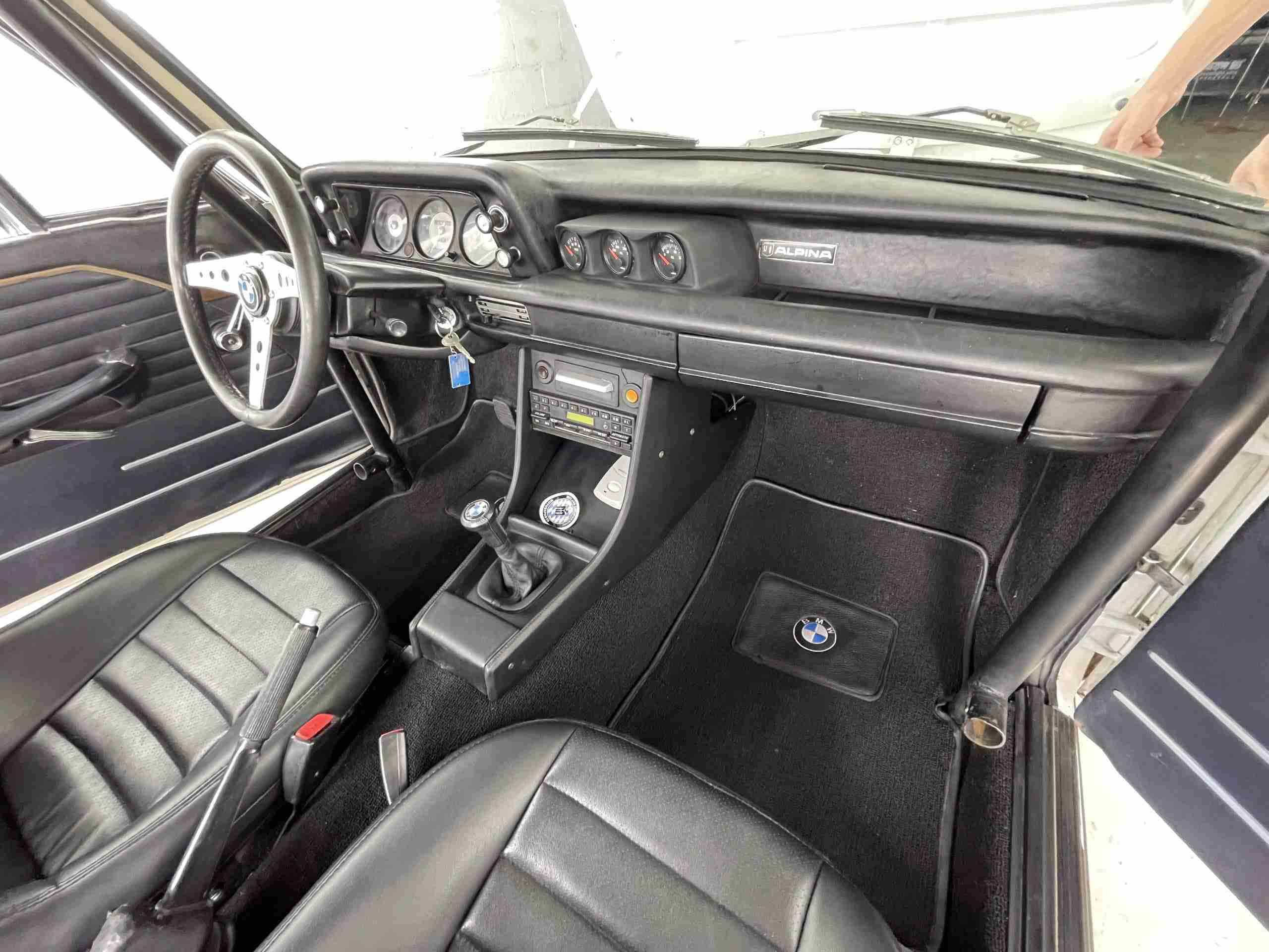1973 BMW 2002 Euro Spec full