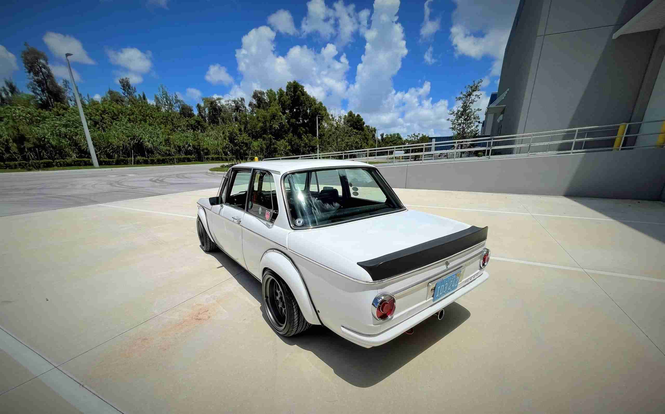 1973 BMW 2002 Euro Spec full