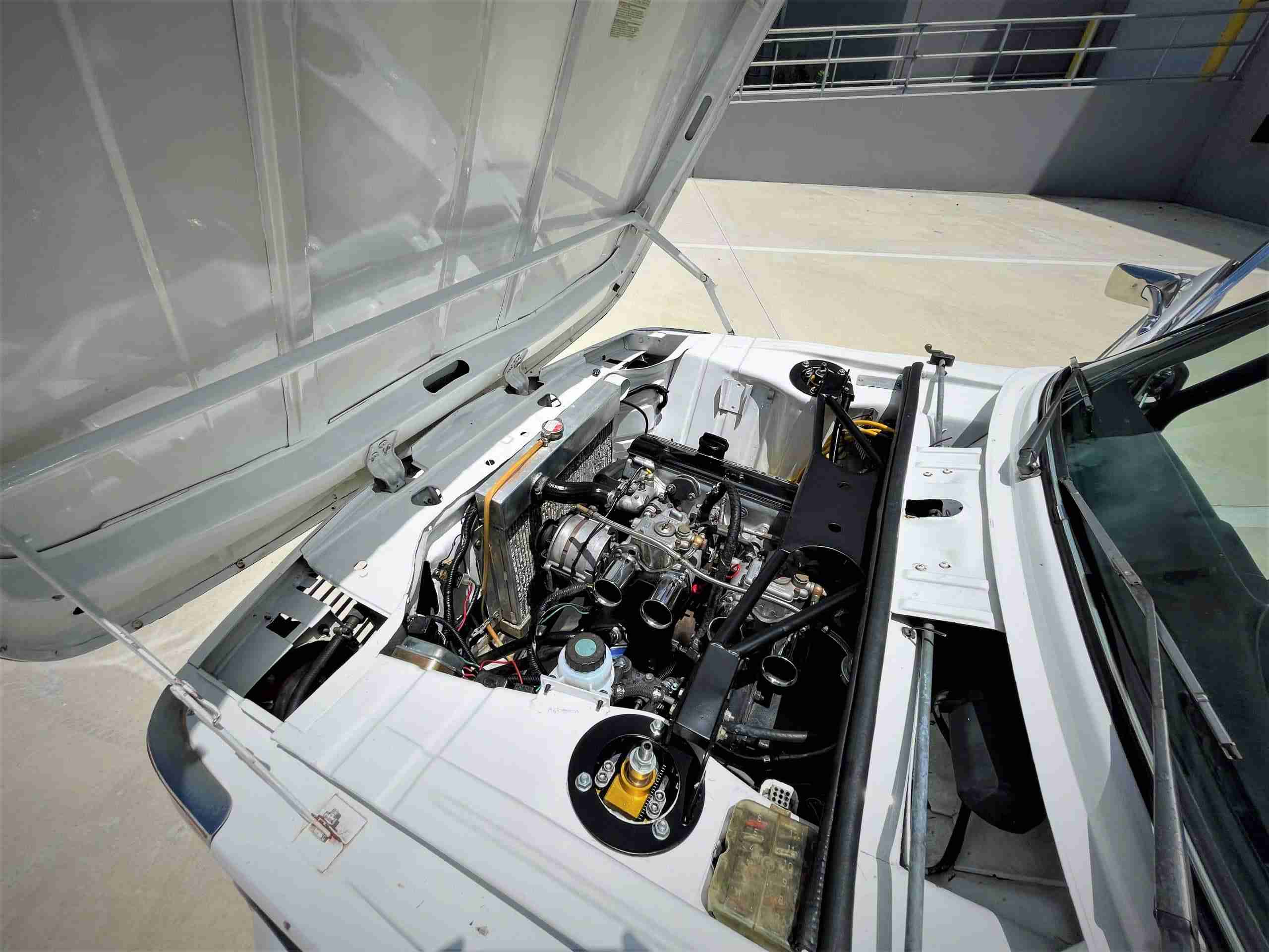 1973 BMW 2002 Euro Spec full