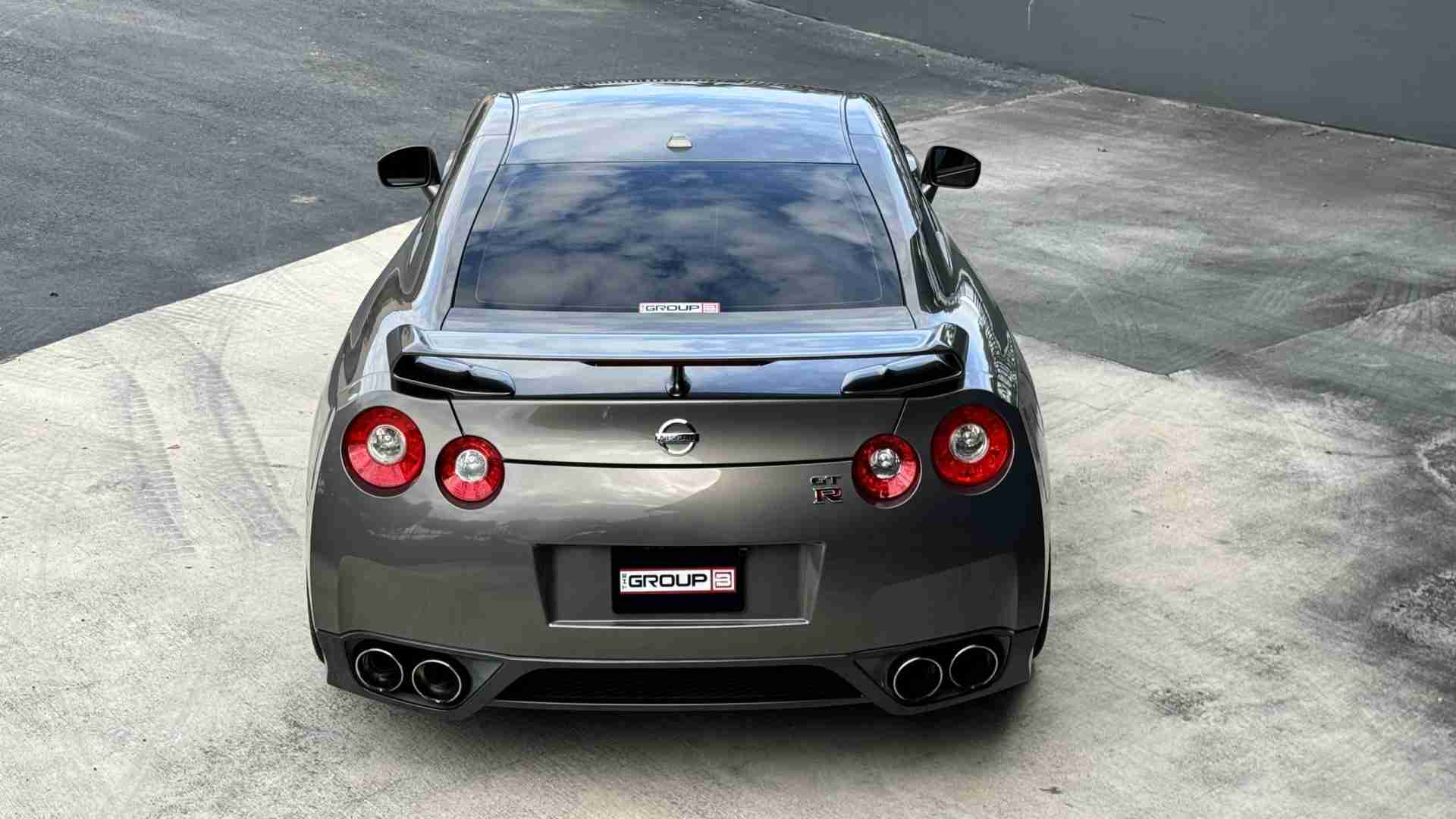 2009 Nissan GT-R R35 1 Owner- 1 of 80 Worldwide – 31k miles – FULL BOLT ON 600HP – ADV1 Wheels full