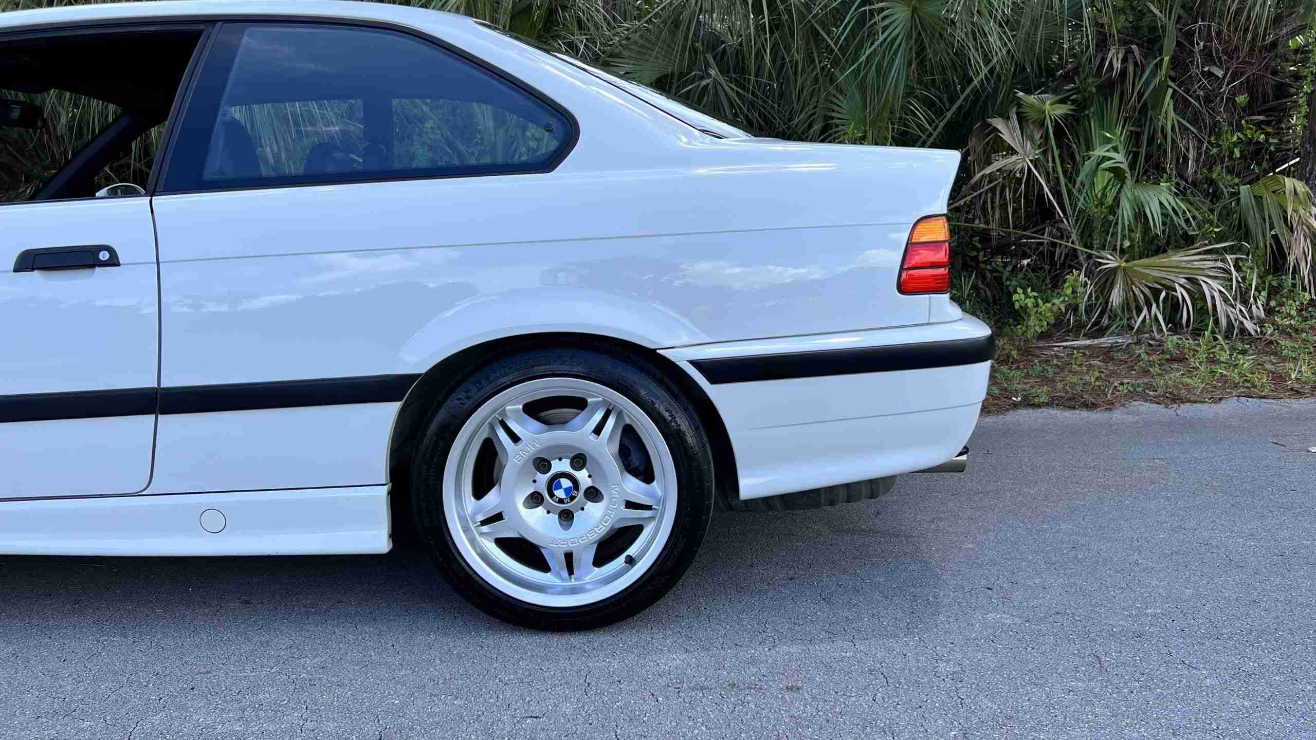 1994 BMW M3 E36 Euro Spec – Alpine White – Slicktop – 47k Miles full