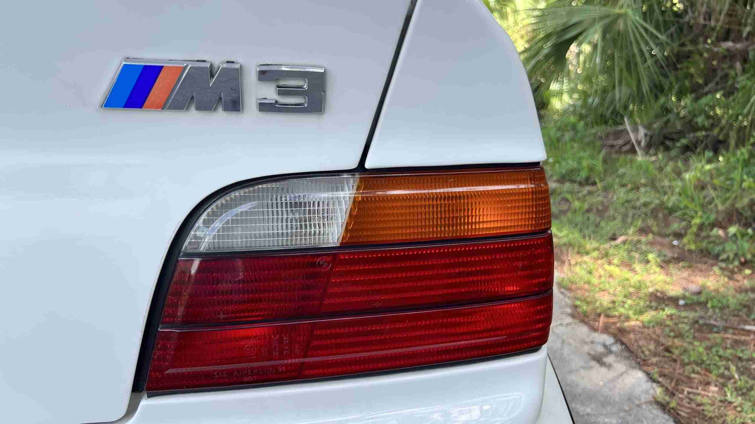 1994 BMW M3 E36 Euro Spec – Alpine White – Slicktop – 47k Miles full