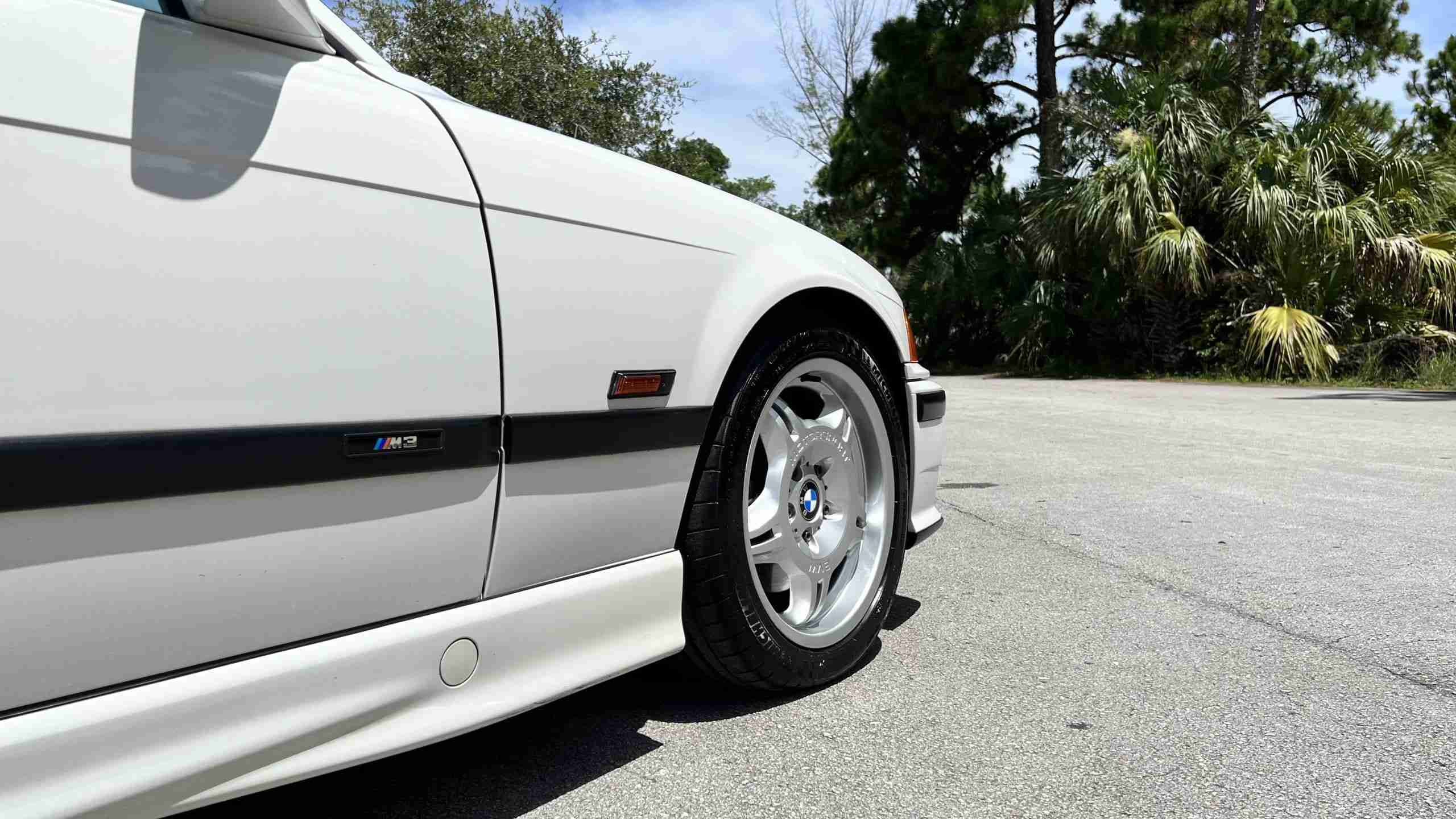 1994 BMW M3 E36 Euro Spec – Alpine White – Slicktop – 47k Miles full