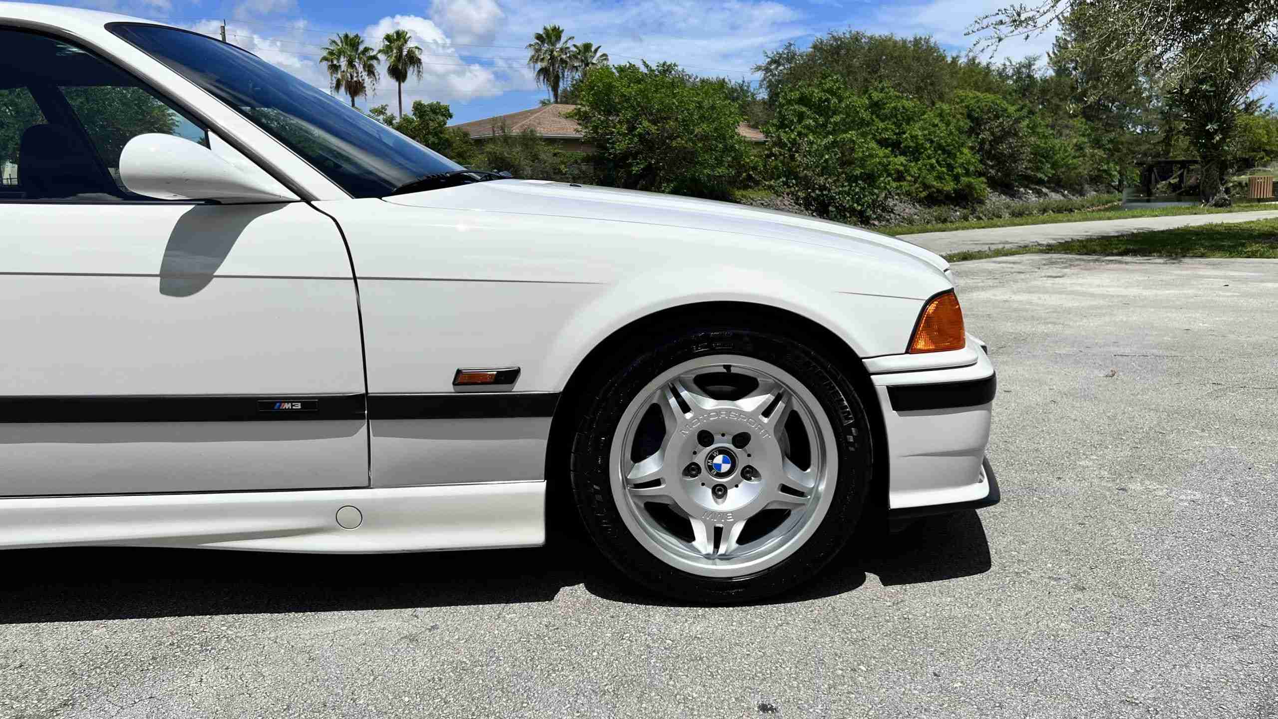 1994 BMW M3 E36 Euro Spec – Alpine White – Slicktop – 47k Miles full