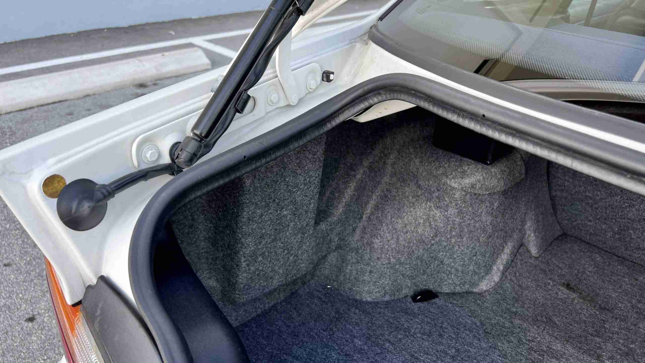 1994 BMW M3 E36 Euro Spec – Alpine White – Slicktop – 47k Miles full