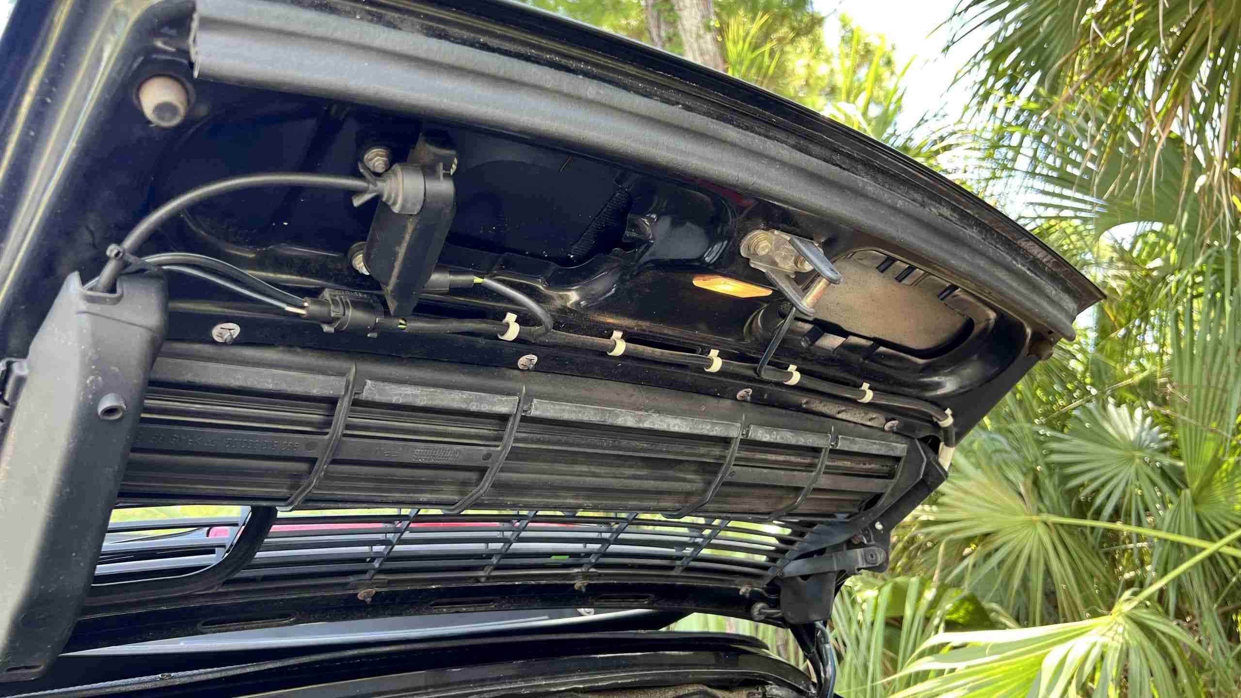 1995 Porsche 911 Carrera 4 Cabriolet Original Paint – All stock – 37k Miles-6 Speed Manual- Over $6000 Recent Service full
