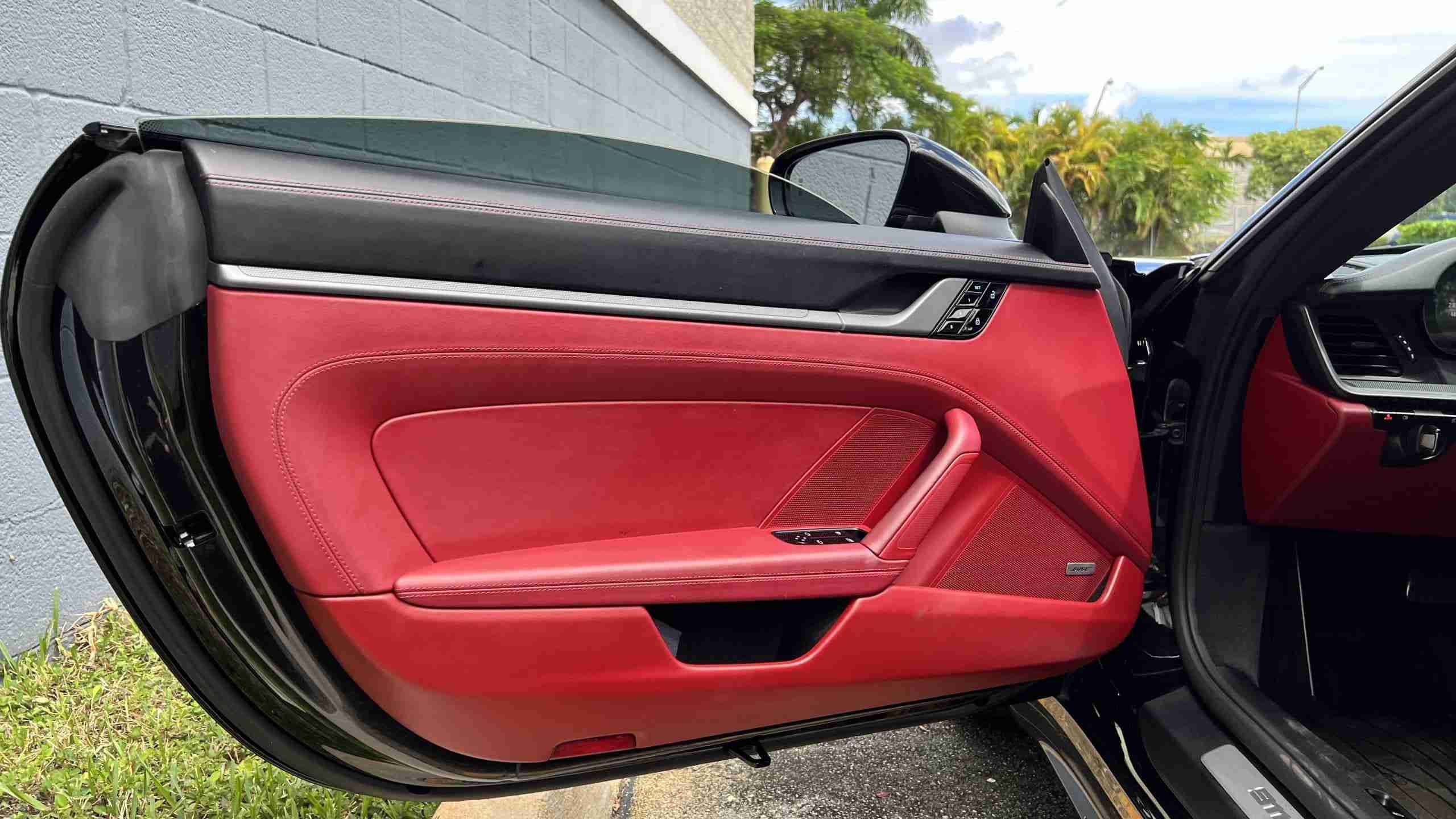 2020 Porsche 911 CARRERA S 992 C2S – Fully Loaded $147k Window Sticker – Jet Black / Bordeaux Red 21k Miles full