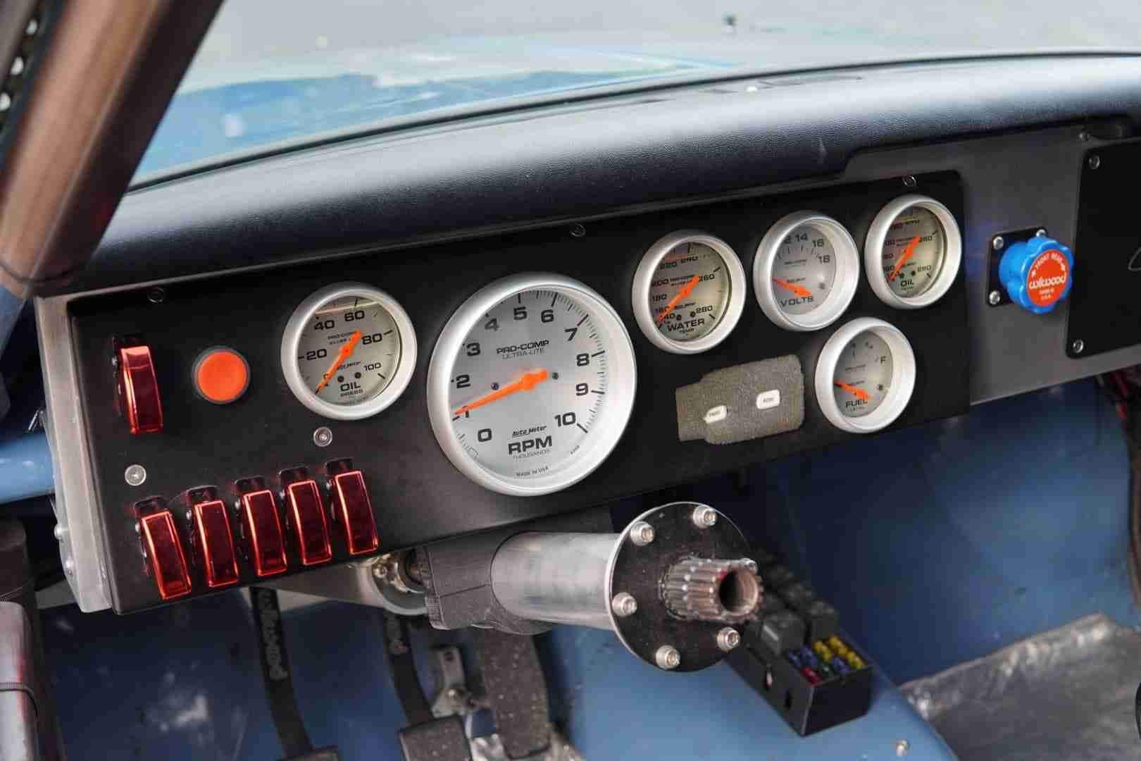 1971 Datsun 510 Street / Track- 220HP 2.3L – Mikuni Carb 44MM – Full Build – 40 years 1 Owner full