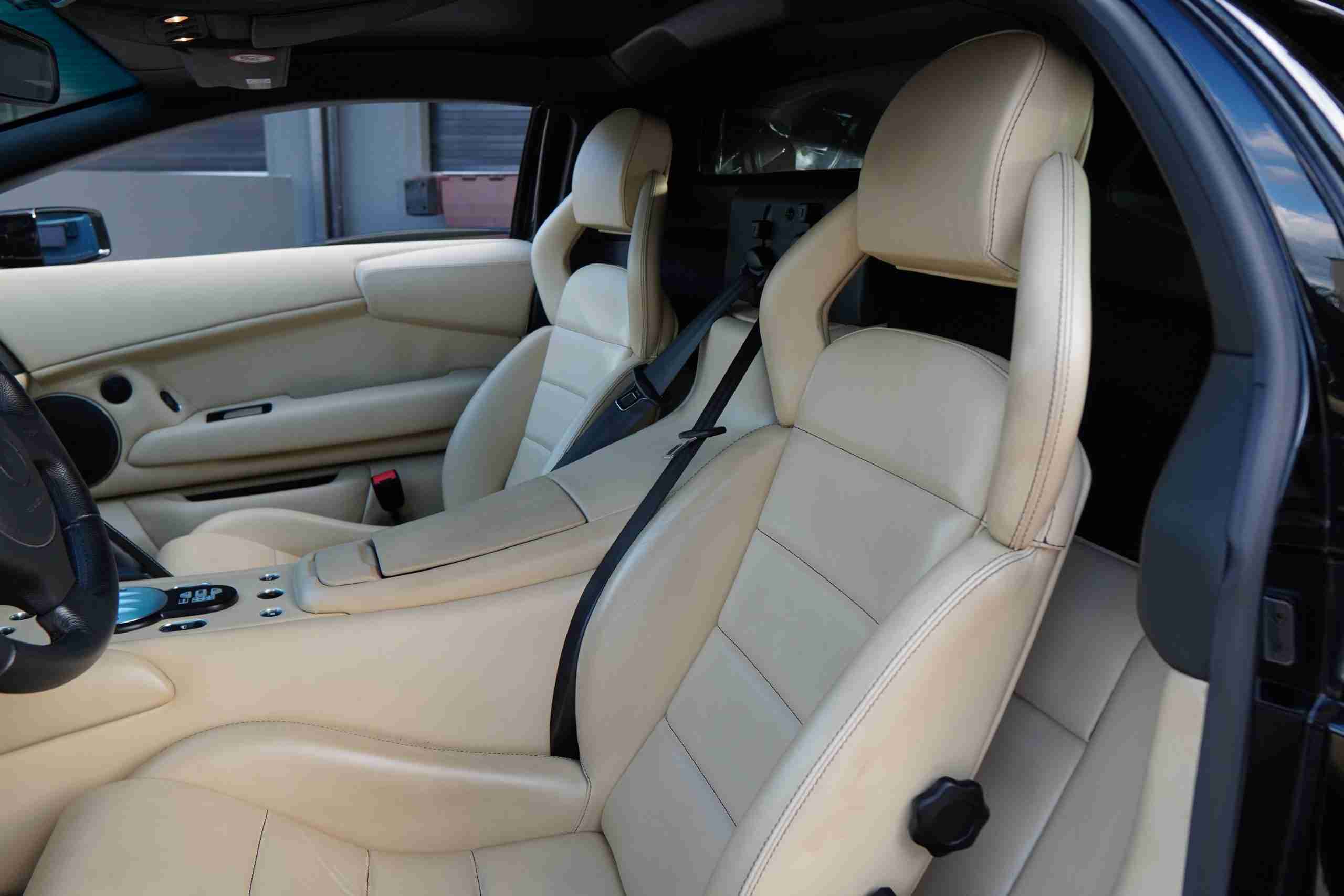 2004 Lamborghini Murcielago Coupe Only 6K Miles- Mint Condition- Desirable Color Combo- Front lift- Fully Serviced full