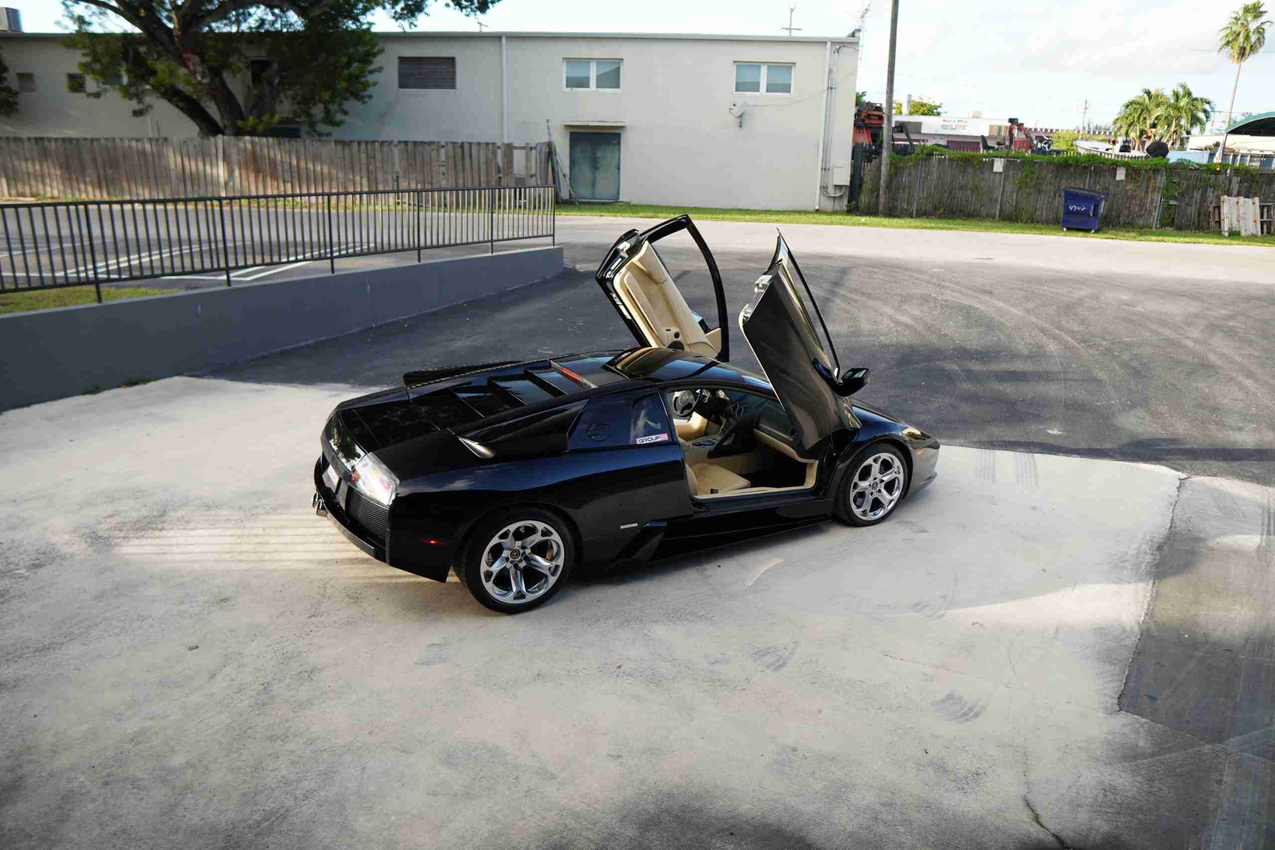 2004 Lamborghini Murcielago Coupe Only 6K Miles- Mint Condition- Desirable Color Combo- Front lift- Fully Serviced full