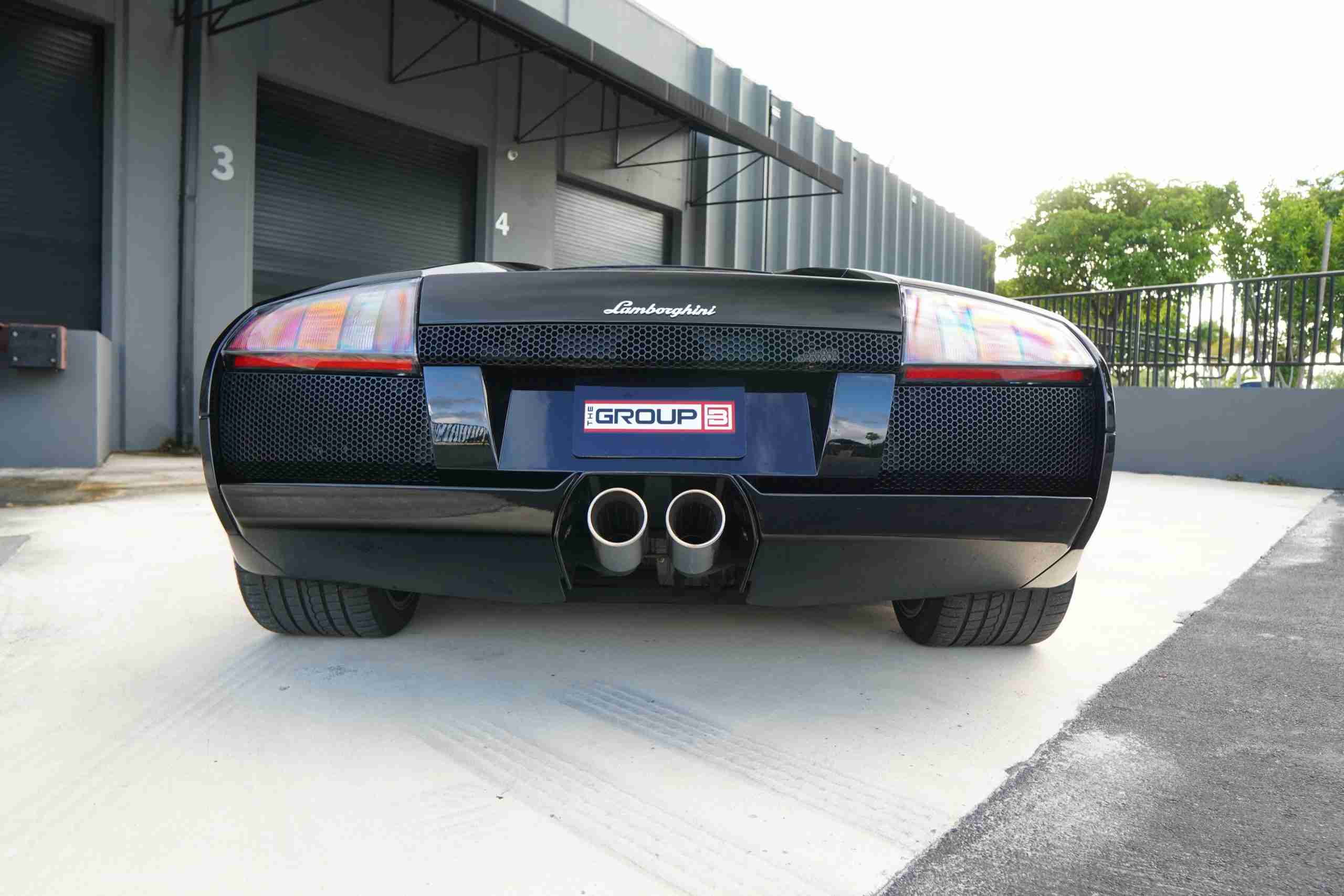 2004 Lamborghini Murcielago Coupe Only 6K Miles- Mint Condition- Desirable Color Combo- Front lift- Fully Serviced full