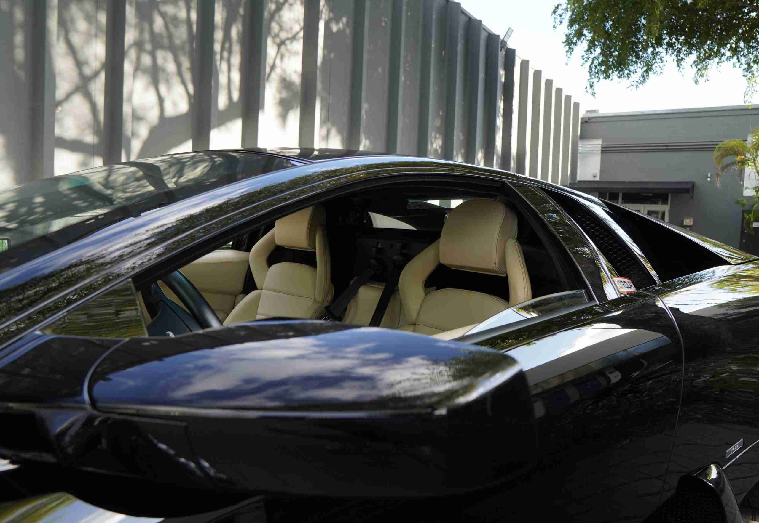 2004 Lamborghini Murcielago Coupe Only 6K Miles- Mint Condition- Desirable Color Combo- Front lift- Fully Serviced full