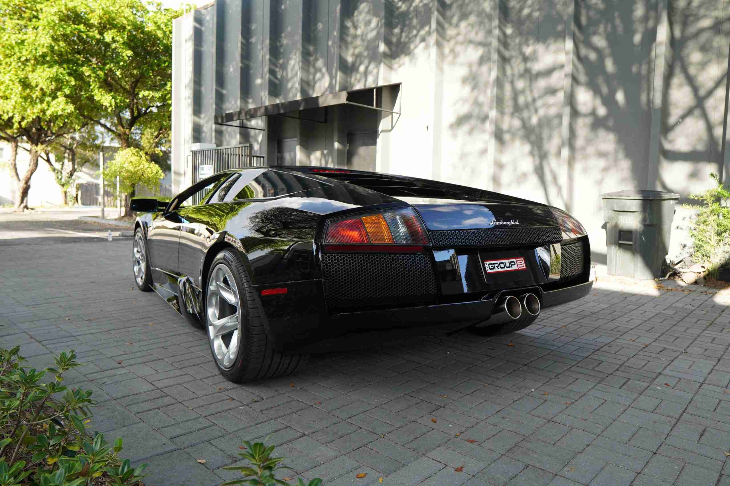 2004 Lamborghini Murcielago Coupe Only 6K Miles- Mint Condition- Desirable Color Combo- Front lift- Fully Serviced full