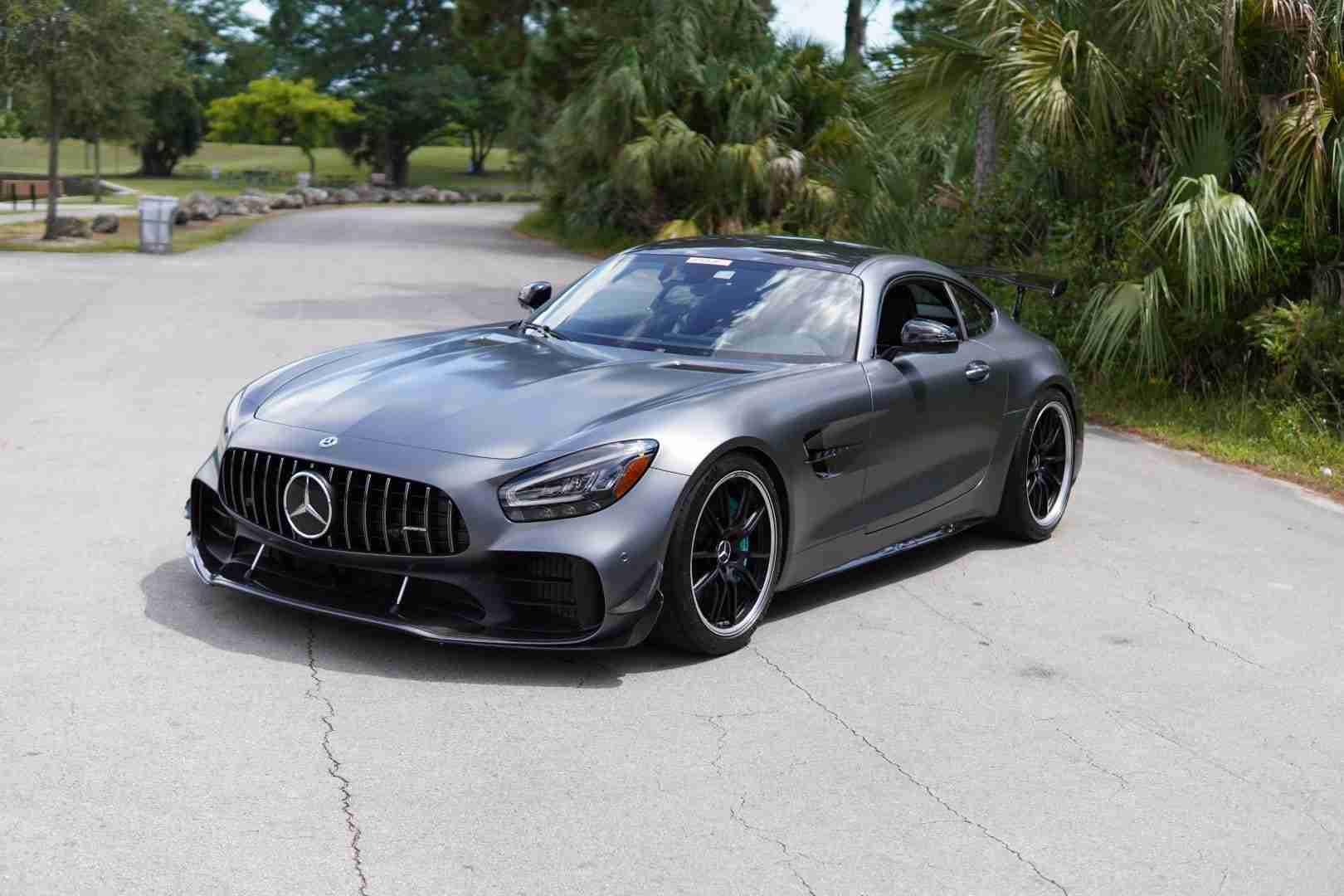 2020 Mercedes-Benz AMG GTR 200MPH Super Car – GTR PRO Bumpers Spoilers – 12k Miles – 1 Owner – 600HP full