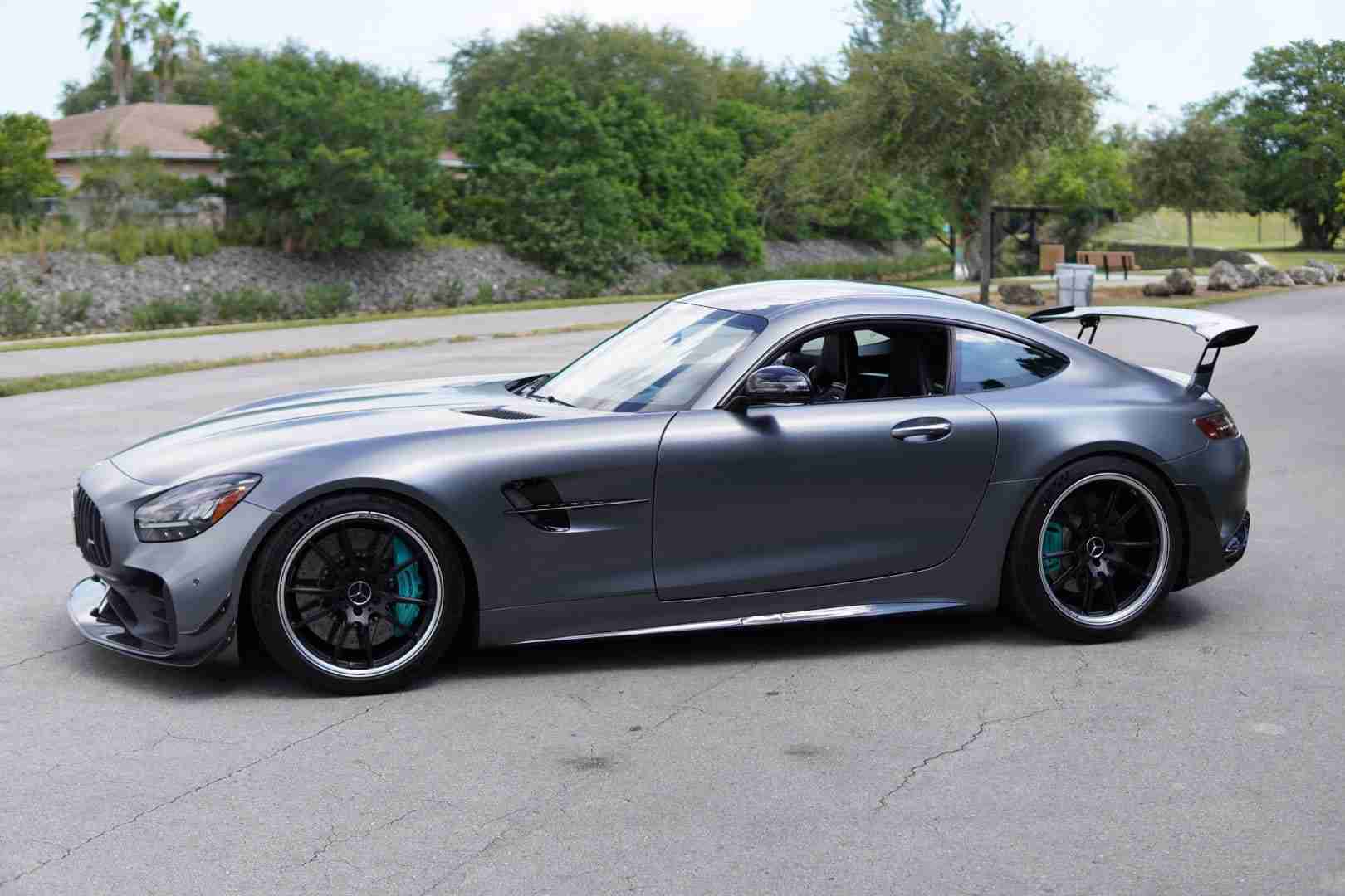 2020 Mercedes-Benz AMG GTR 200MPH Super Car – GTR PRO Bumpers Spoilers – 12k Miles – 1 Owner – 600HP full