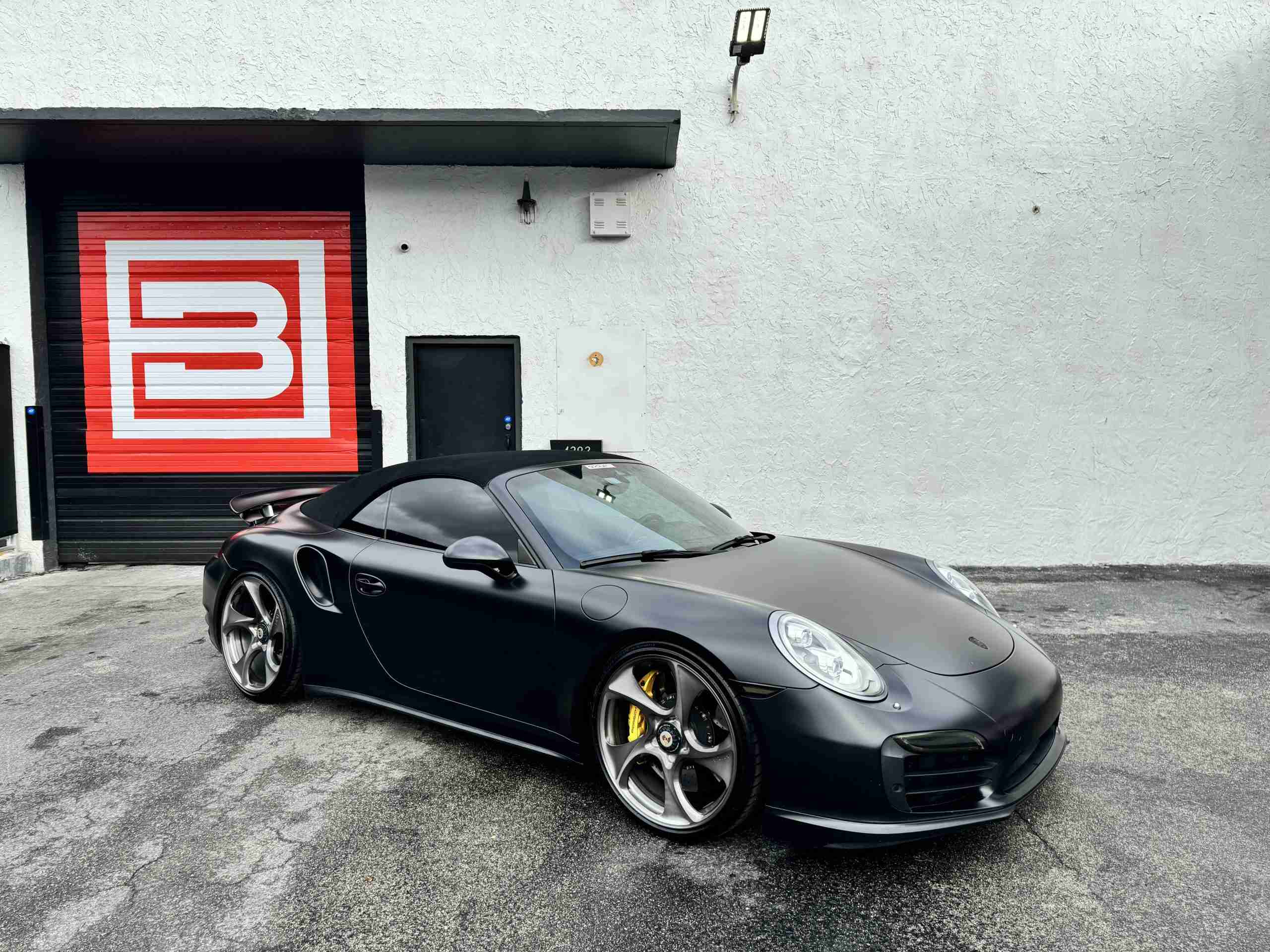 2014 Porsche 911 991 Turbo S $196k sticker  700+ Hp $25k in upgrades HRE Wheels  Full XPEL Stealth PPF full