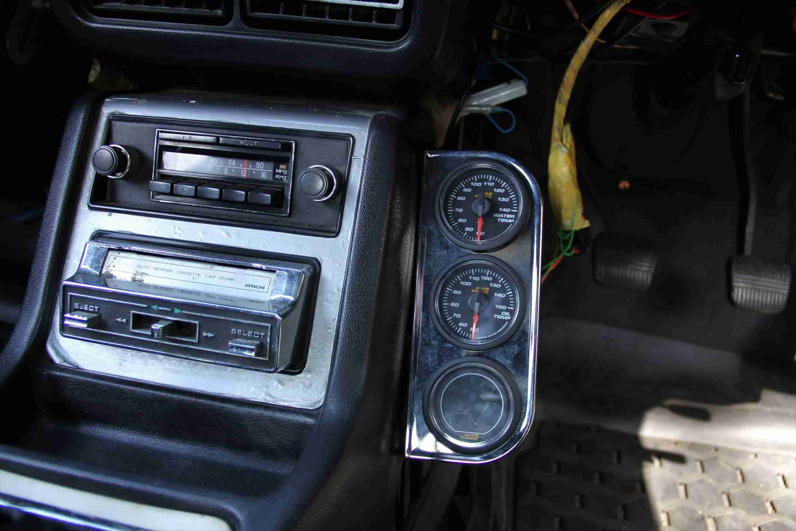 1976 Nissan Skyline KGC110- 2000GTX- KENMERI – 3.0L- Mikuni Carbs- Z32 Brakes – Coilovers- AC full