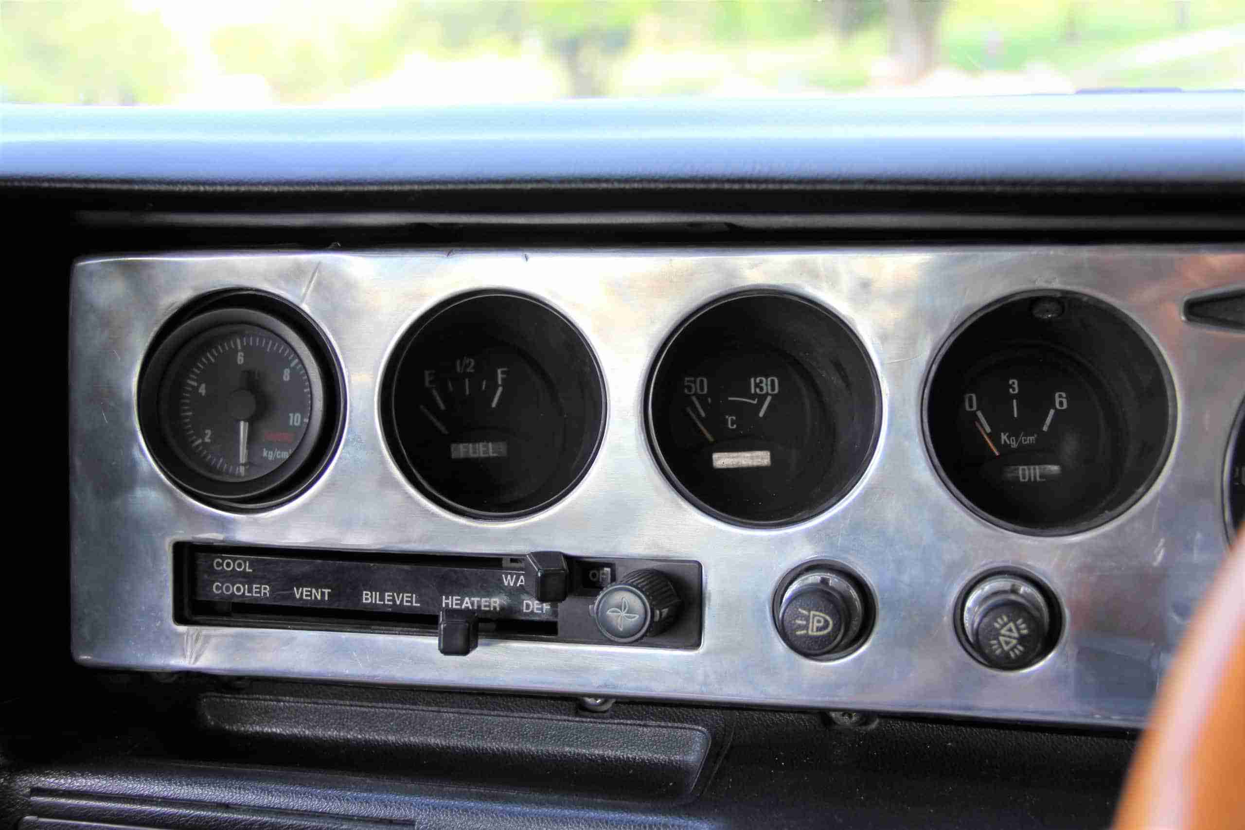 1976 Nissan Skyline KGC110- 2000GTX- KENMERI – 3.0L- Mikuni Carbs- Z32 Brakes – Coilovers- AC full