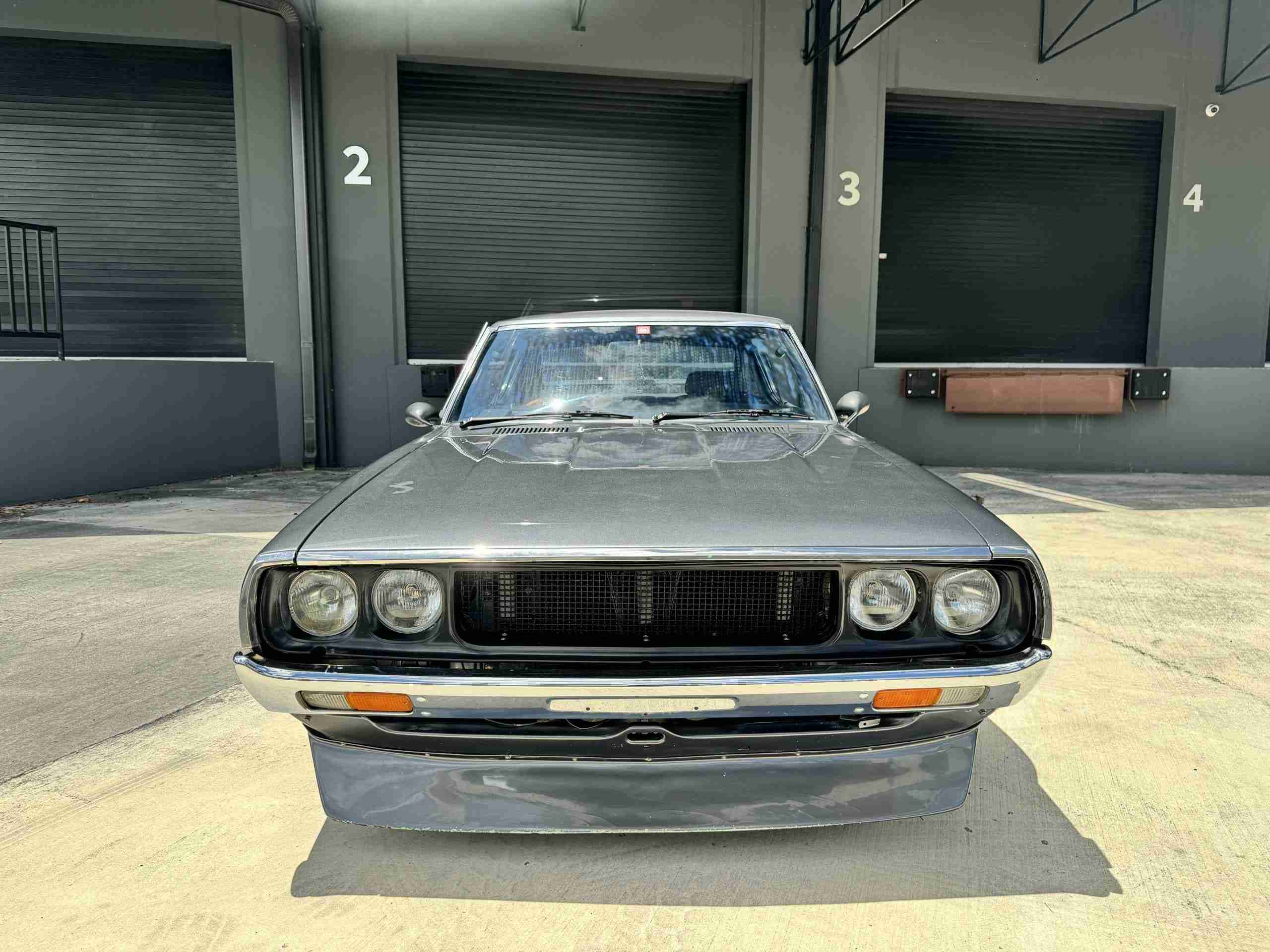 1976 Nissan Skyline KGC110- 2000GTX- KENMERI – 3.0L- Mikuni Carbs- Z32 Brakes – Coilovers- AC full
