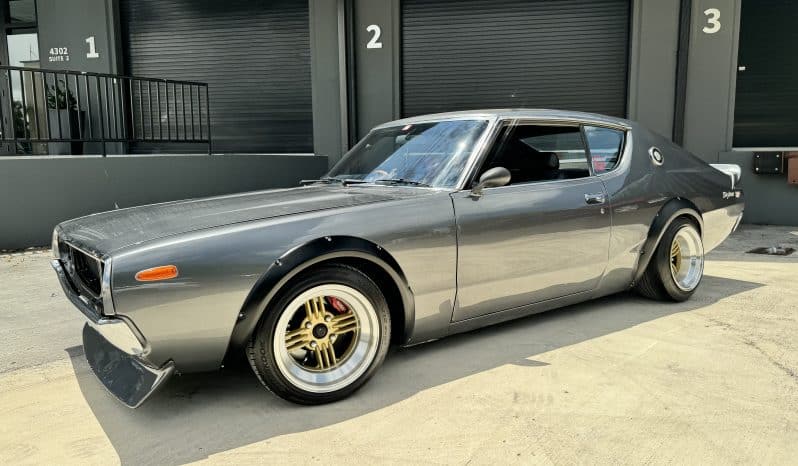 
 1976 Nissan Skyline KGC110- 2000GTX- KENMERI – 3.0L- Mikuni Carbs- Z32 Brakes – Coilovers- AC full									