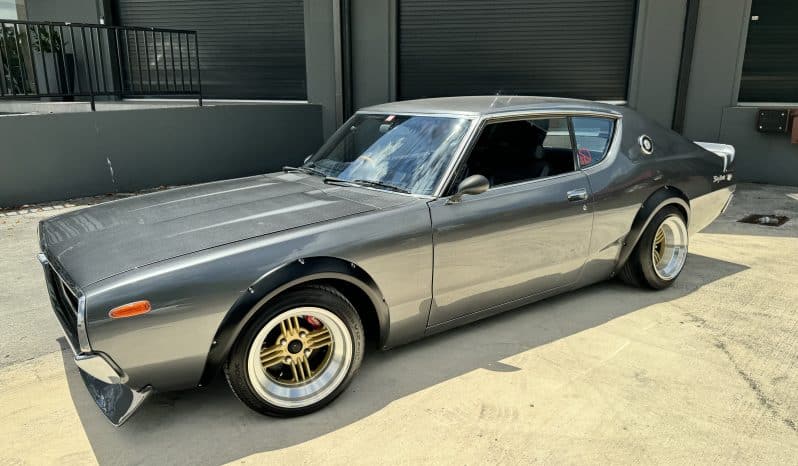
 1976 Nissan Skyline KGC110- 2000GTX- KENMERI – 3.0L- Mikuni Carbs- Z32 Brakes – Coilovers- AC full									