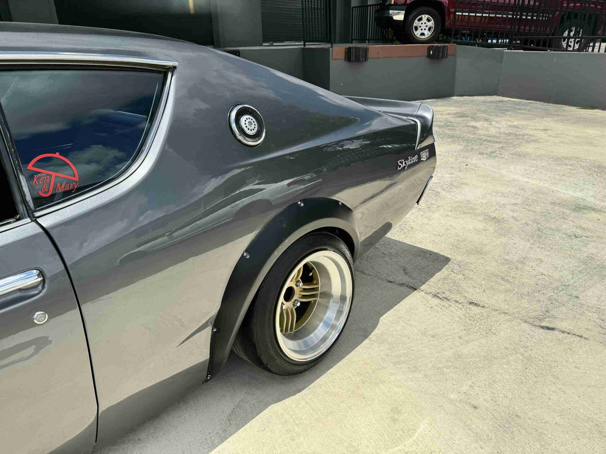 1976 Nissan Skyline KGC110- 2000GTX- KENMERI – 3.0L- Mikuni Carbs- Z32 Brakes – Coilovers- AC full