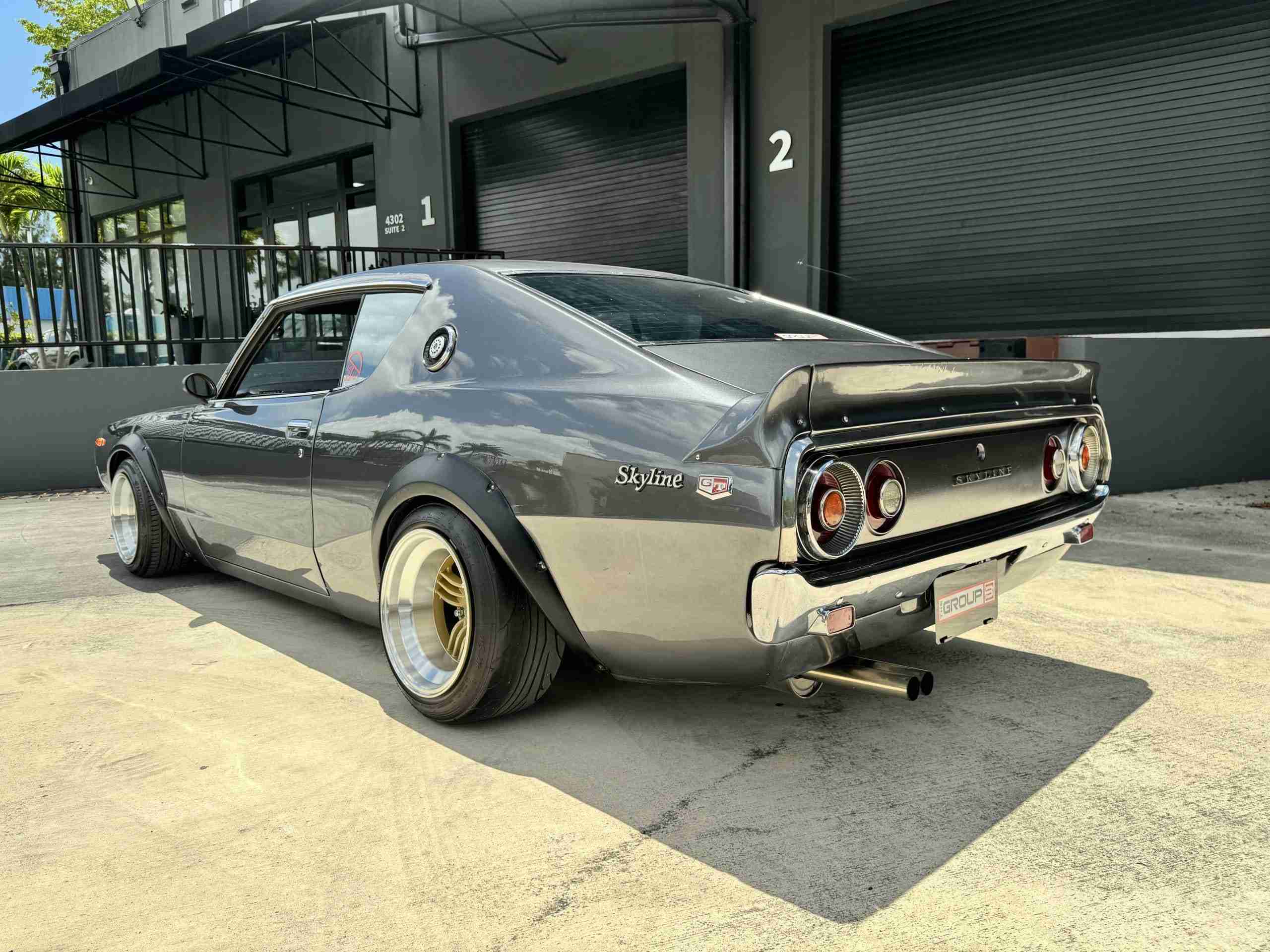 1976 Nissan Skyline KGC110- 2000GTX- KENMERI – 3.0L- Mikuni Carbs- Z32 Brakes – Coilovers- AC full