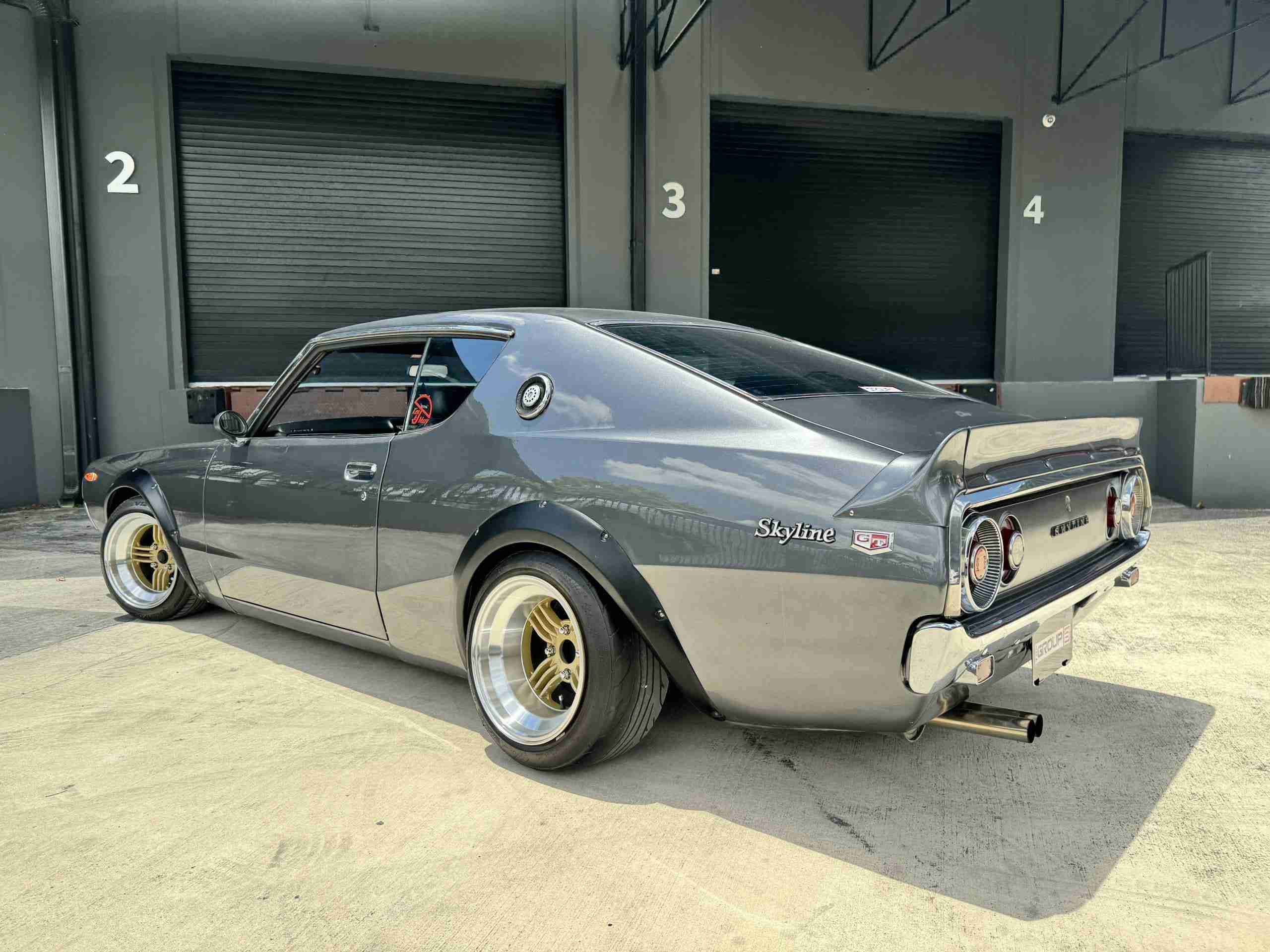 1976 Nissan Skyline KGC110- 2000GTX- KENMERI – 3.0L- Mikuni Carbs- Z32 Brakes – Coilovers- AC full