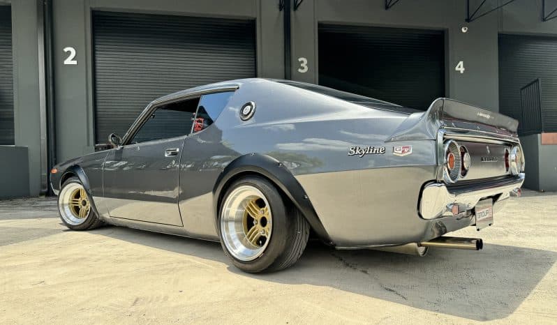 
 1976 Nissan Skyline KGC110- 2000GTX- KENMERI – 3.0L- Mikuni Carbs- Z32 Brakes – Coilovers- AC full									