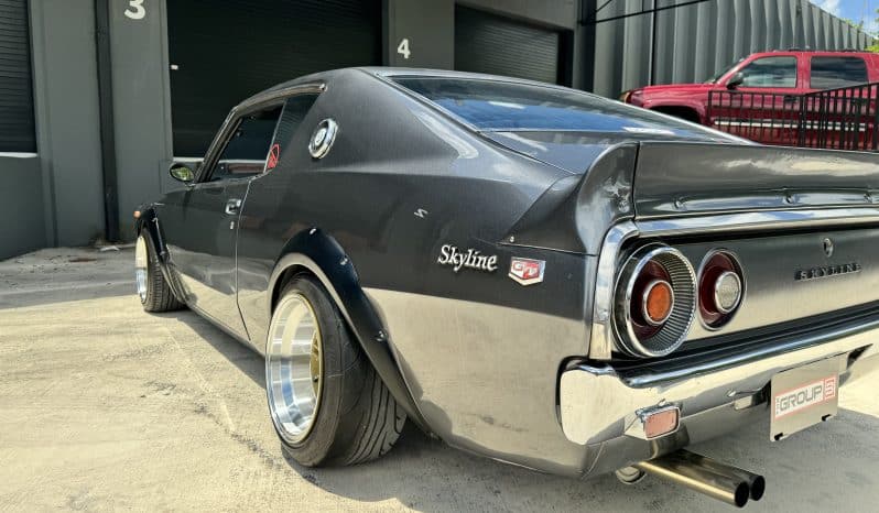 
 1976 Nissan Skyline KGC110- 2000GTX- KENMERI – 3.0L- Mikuni Carbs- Z32 Brakes – Coilovers- AC full									