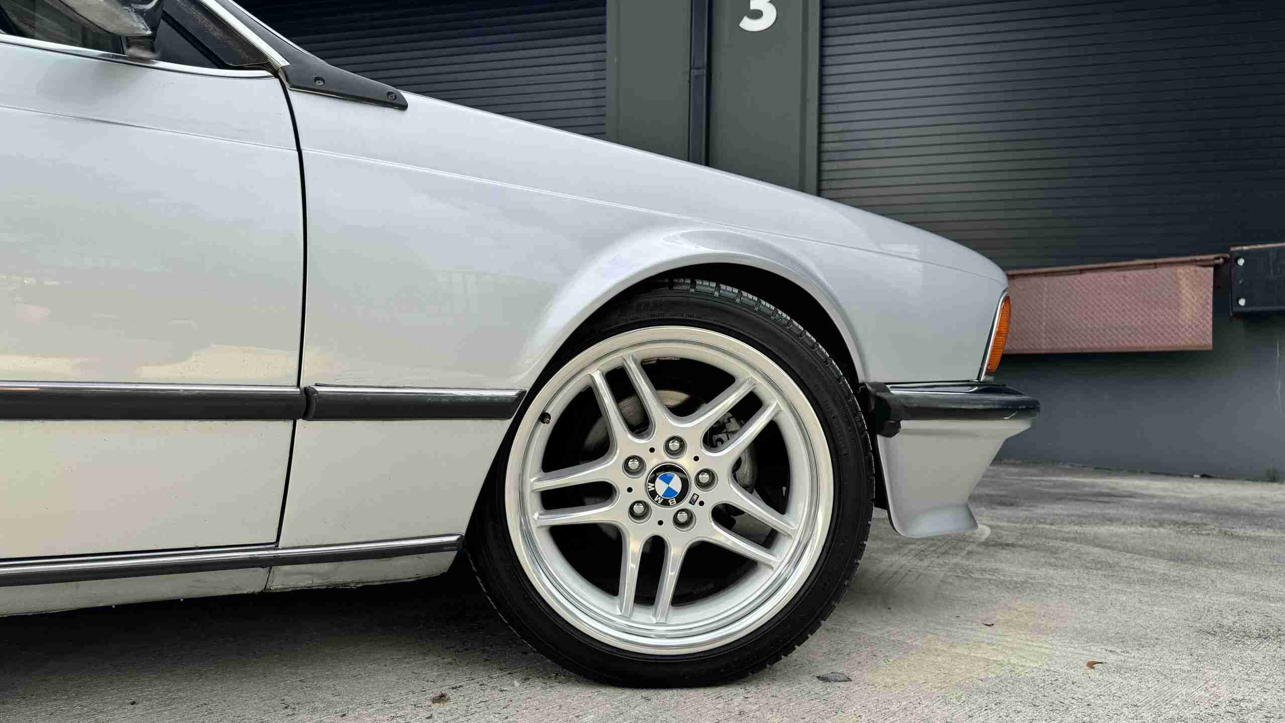 1982 BMW 635CSI Euro E24 M90 Motor – Dog Leg Manual – 265HP – Enthusiast Owned and Upgraded full