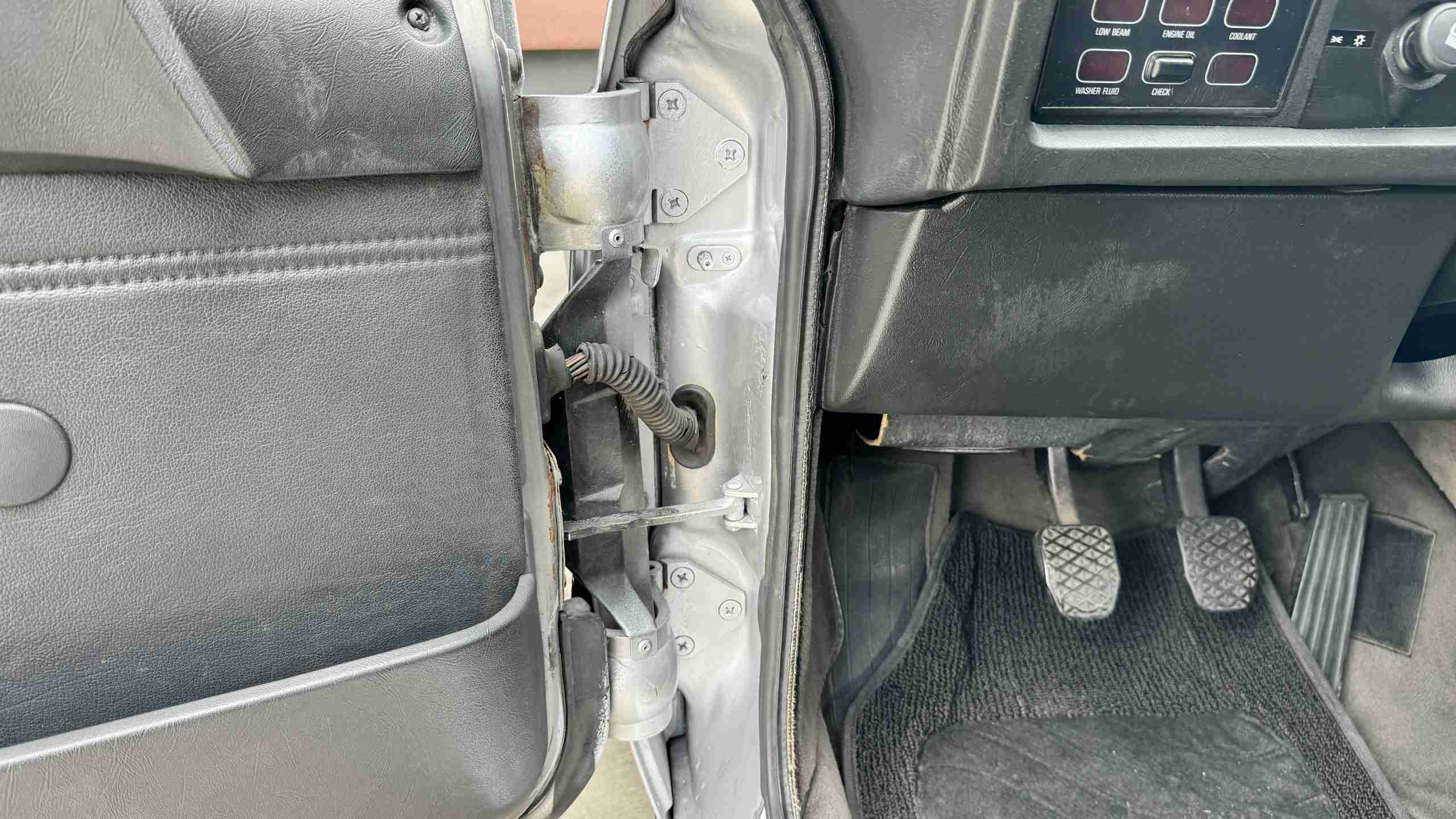 1982 BMW 635CSI Euro E24 M90 Motor – Dog Leg Manual – 265HP – Enthusiast Owned and Upgraded full