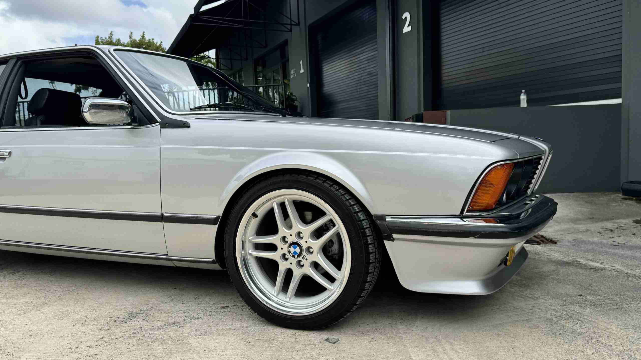 1982 BMW 635CSI Euro E24 M90 Motor – Dog Leg Manual – 265HP – Enthusiast Owned and Upgraded full