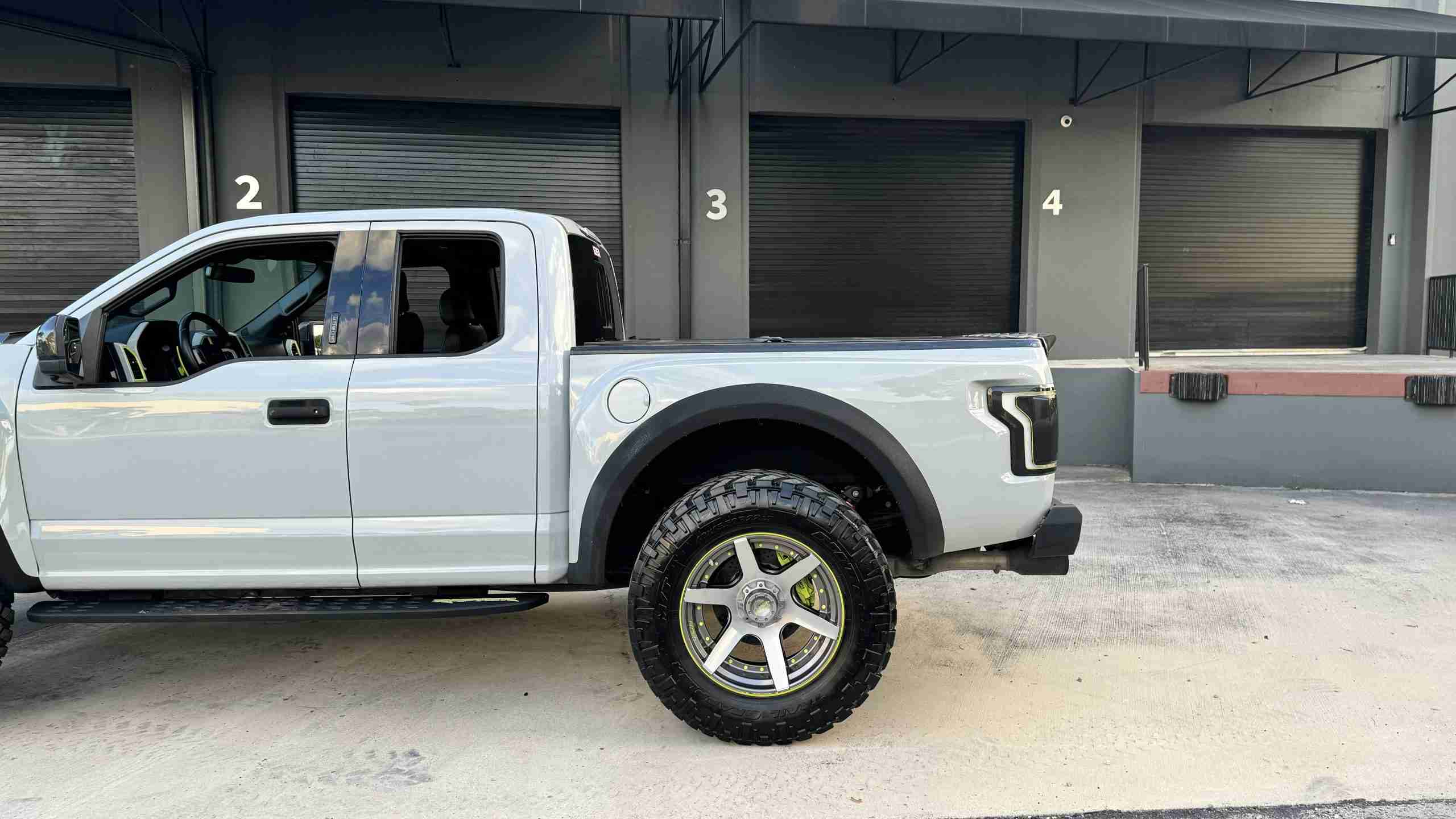 2017 Ford F-150 Raptor Widebody 600 HP- Hybrid Turbos -JRZ Coilovers – 8 Piston Brakes – $40k invested full