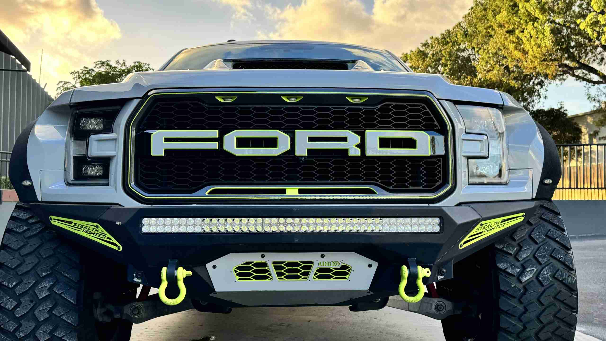 2017 Ford F-150 Raptor Widebody 600 HP- Hybrid Turbos -JRZ Coilovers – 8 Piston Brakes – $40k invested full