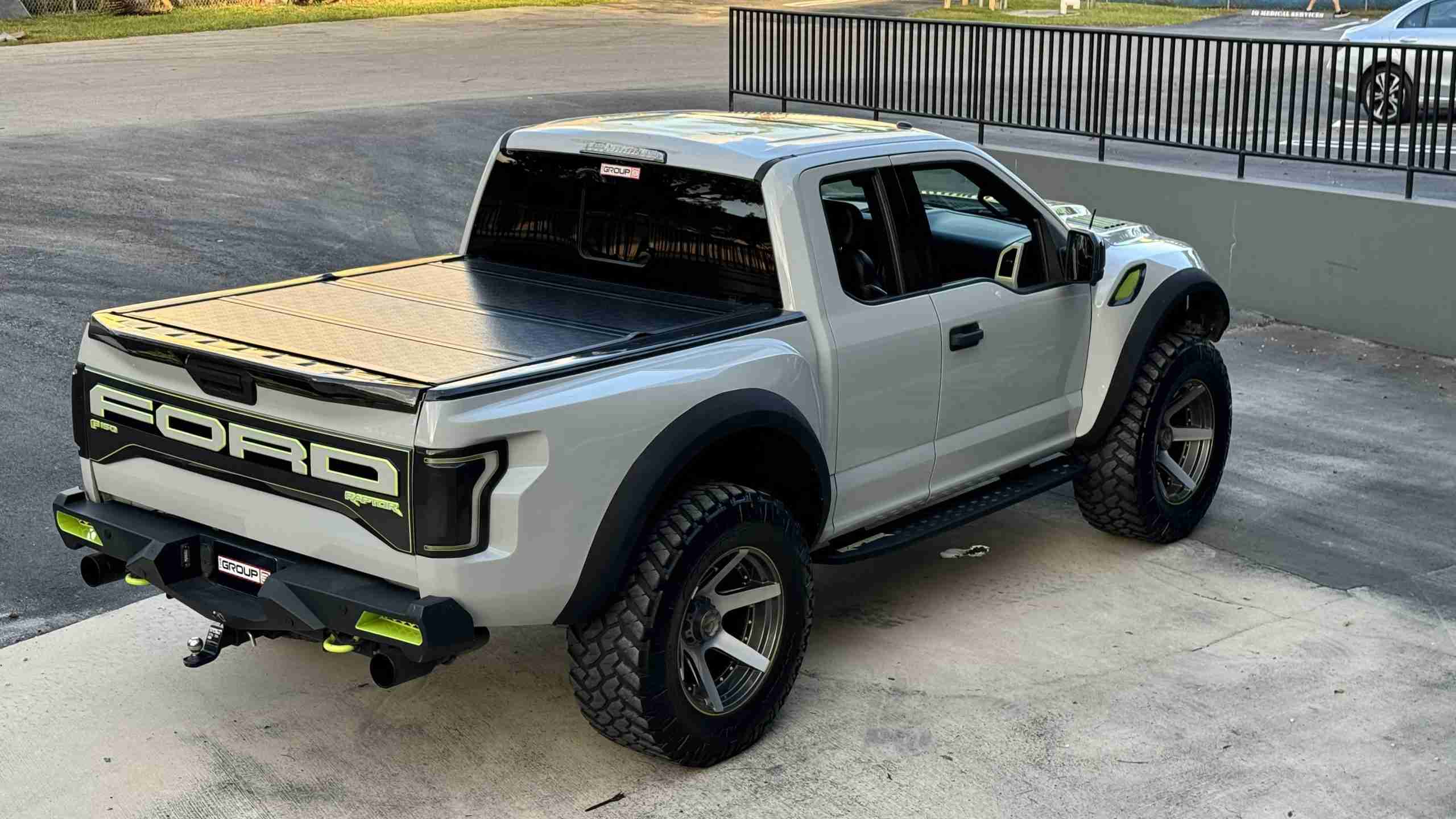 2017 Ford F-150 Raptor Widebody 600 HP- Hybrid Turbos -JRZ Coilovers – 8 Piston Brakes – $40k invested full