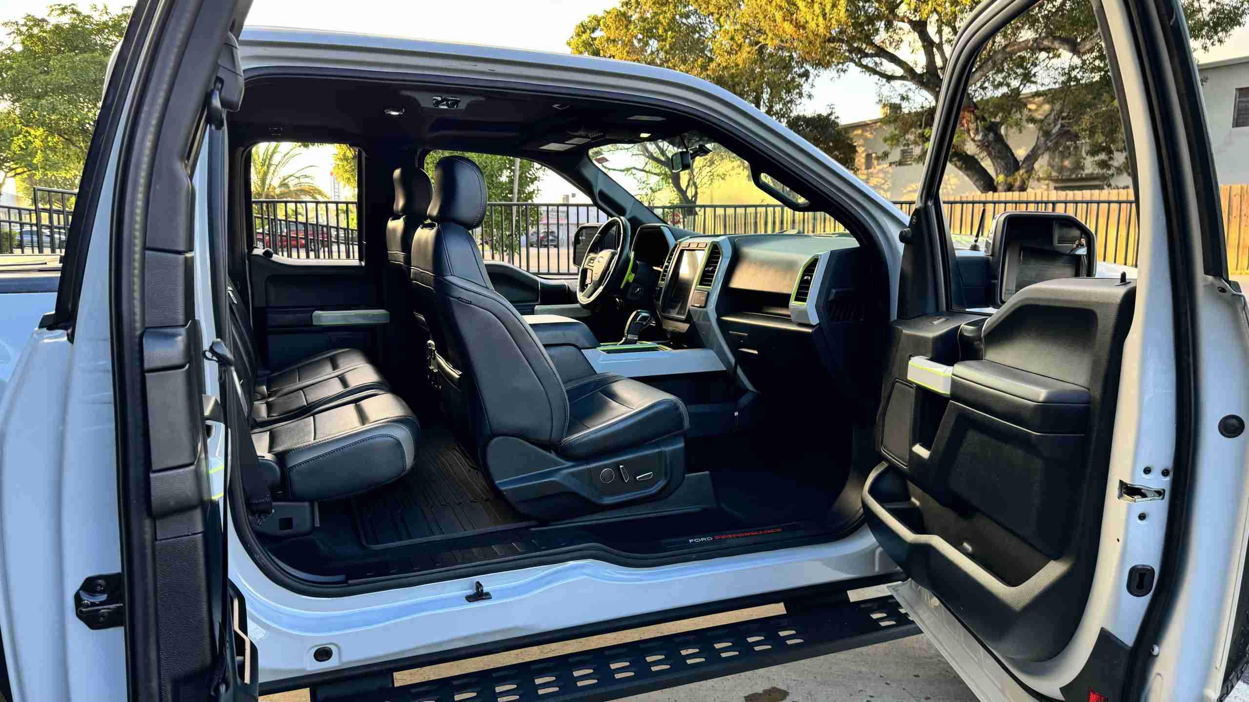 2017 Ford F-150 Raptor Widebody 600 HP- Hybrid Turbos -JRZ Coilovers – 8 Piston Brakes – $40k invested full