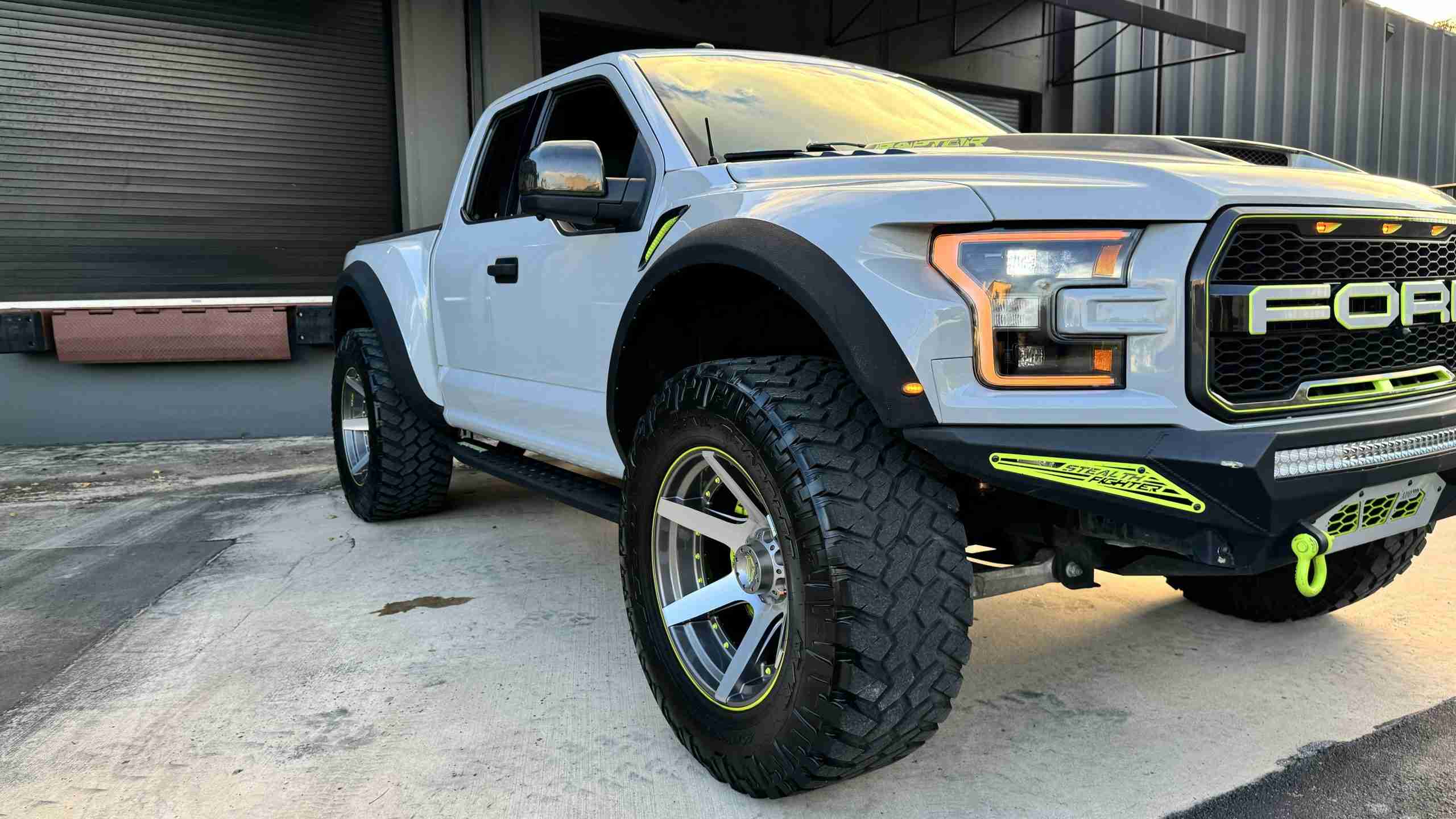 2017 Ford F-150 Raptor Widebody 600 HP- Hybrid Turbos -JRZ Coilovers – 8 Piston Brakes – $40k invested full